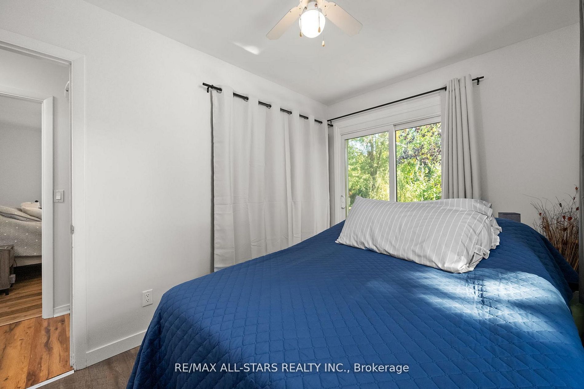 40 Riverglen Drive Property Photo 13