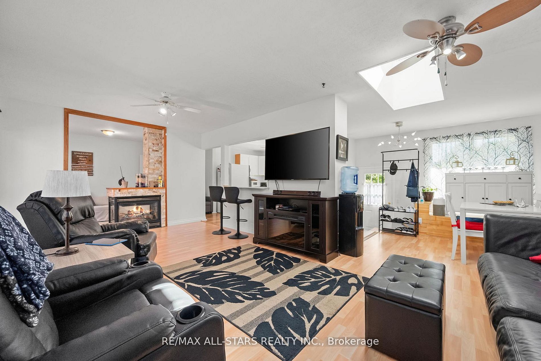 40 Riverglen Drive Property Photo 18