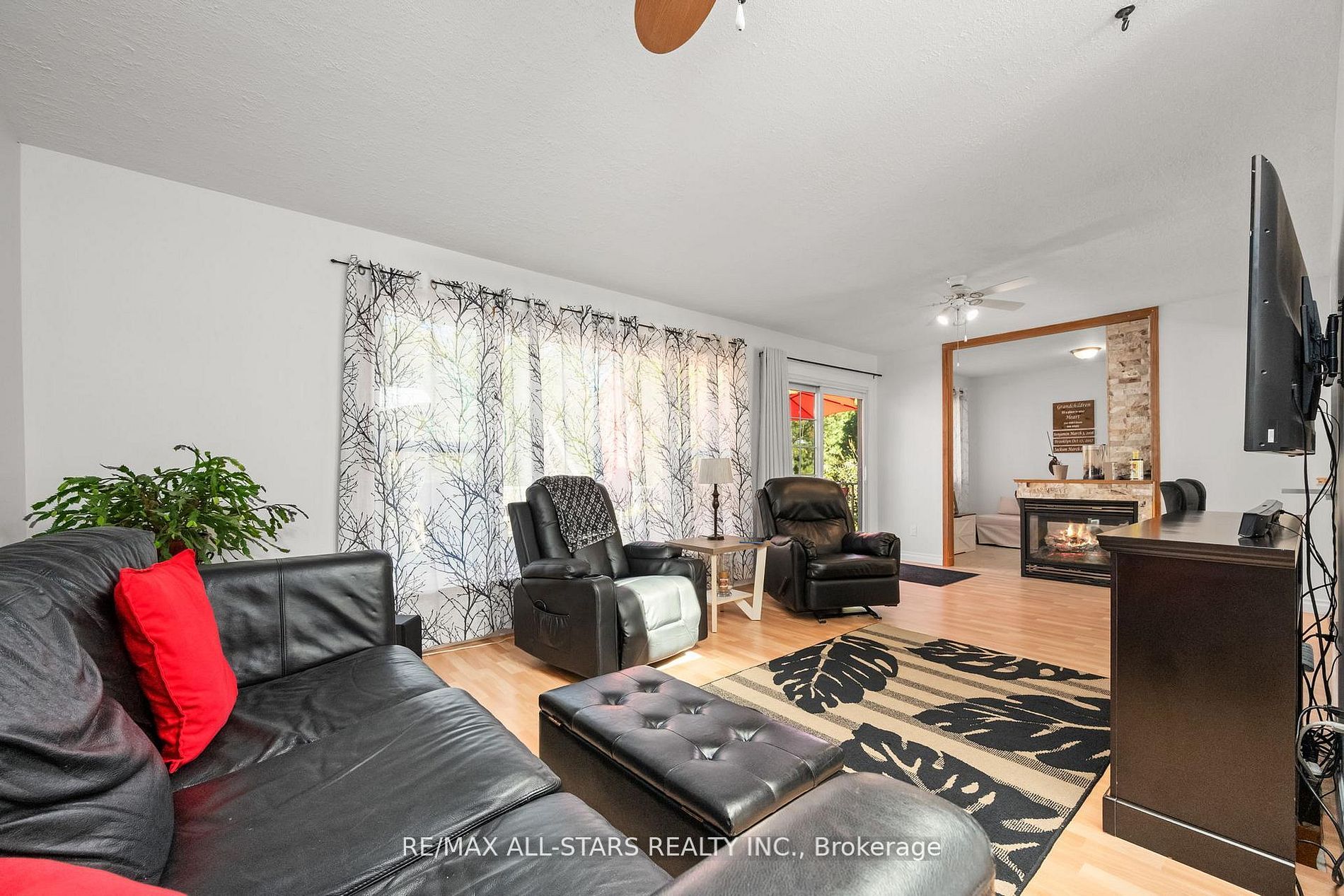 40 Riverglen Drive Property Photo 19