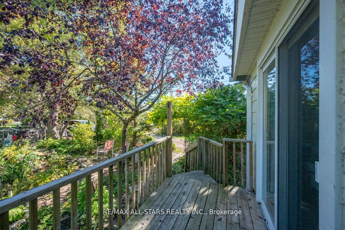 40 Riverglen Drive Property Photo 28