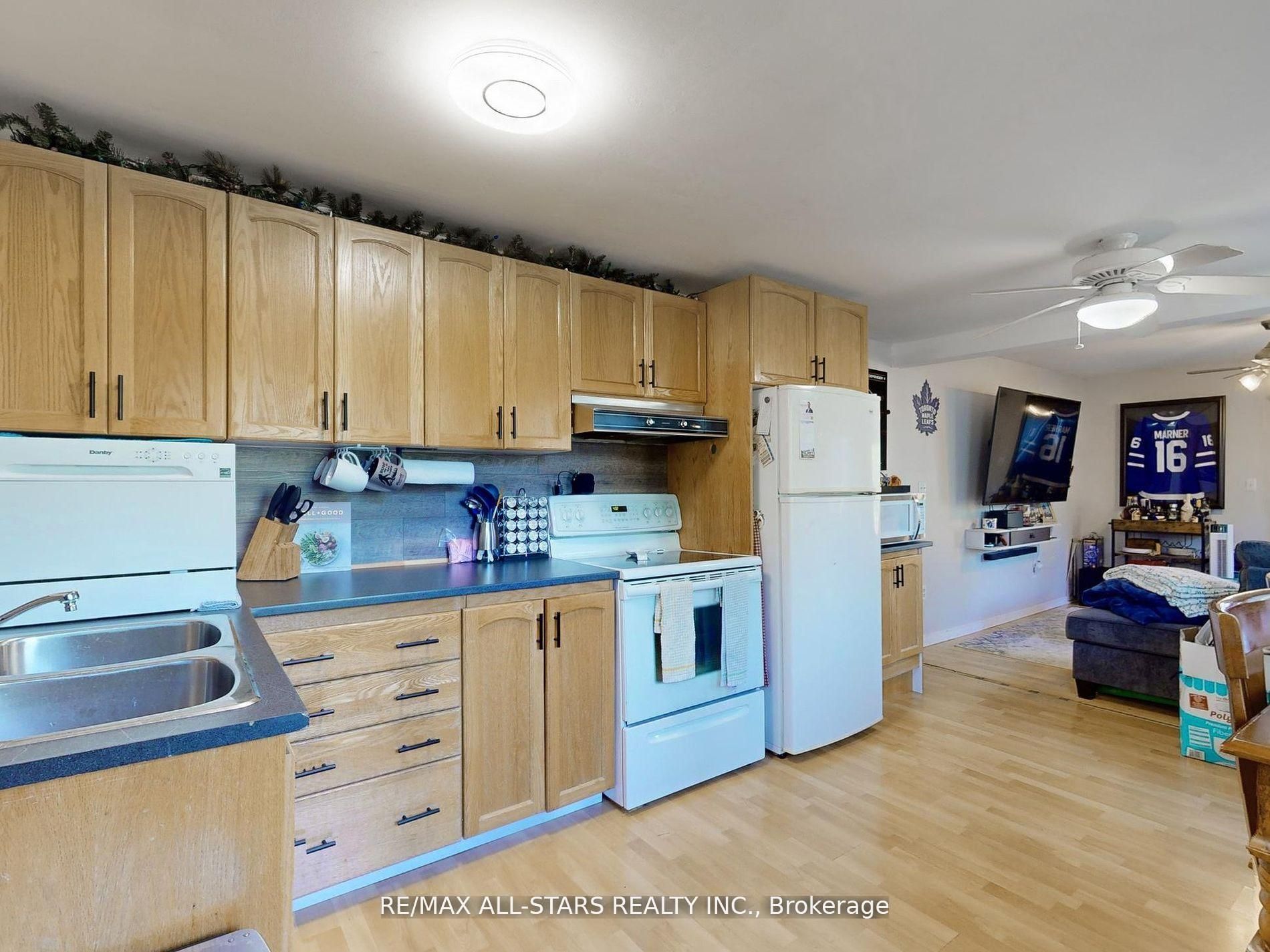 40 Riverglen Drive Property Photo 35