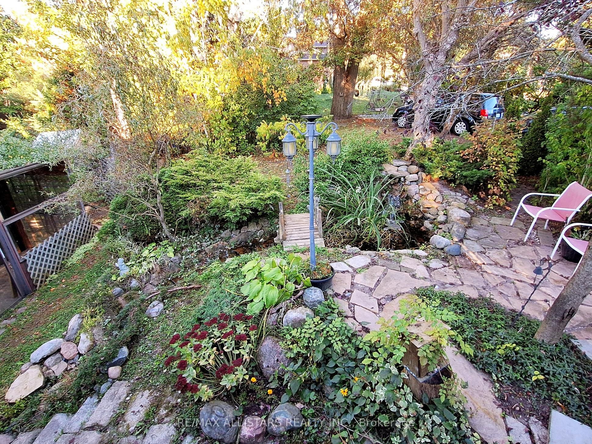 40 Riverglen Drive Property Photo 42