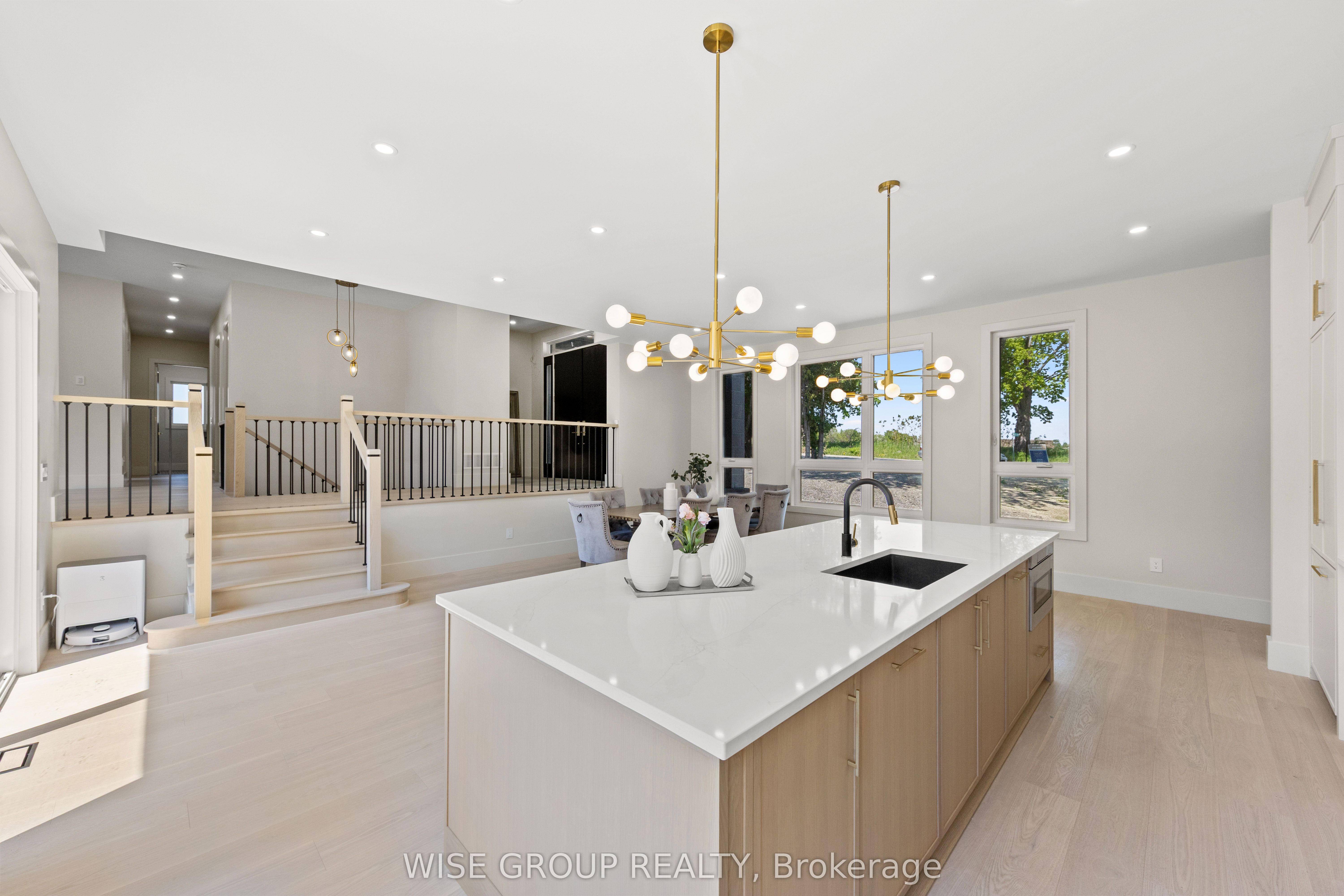 5203 2nd Line Property Photo 6