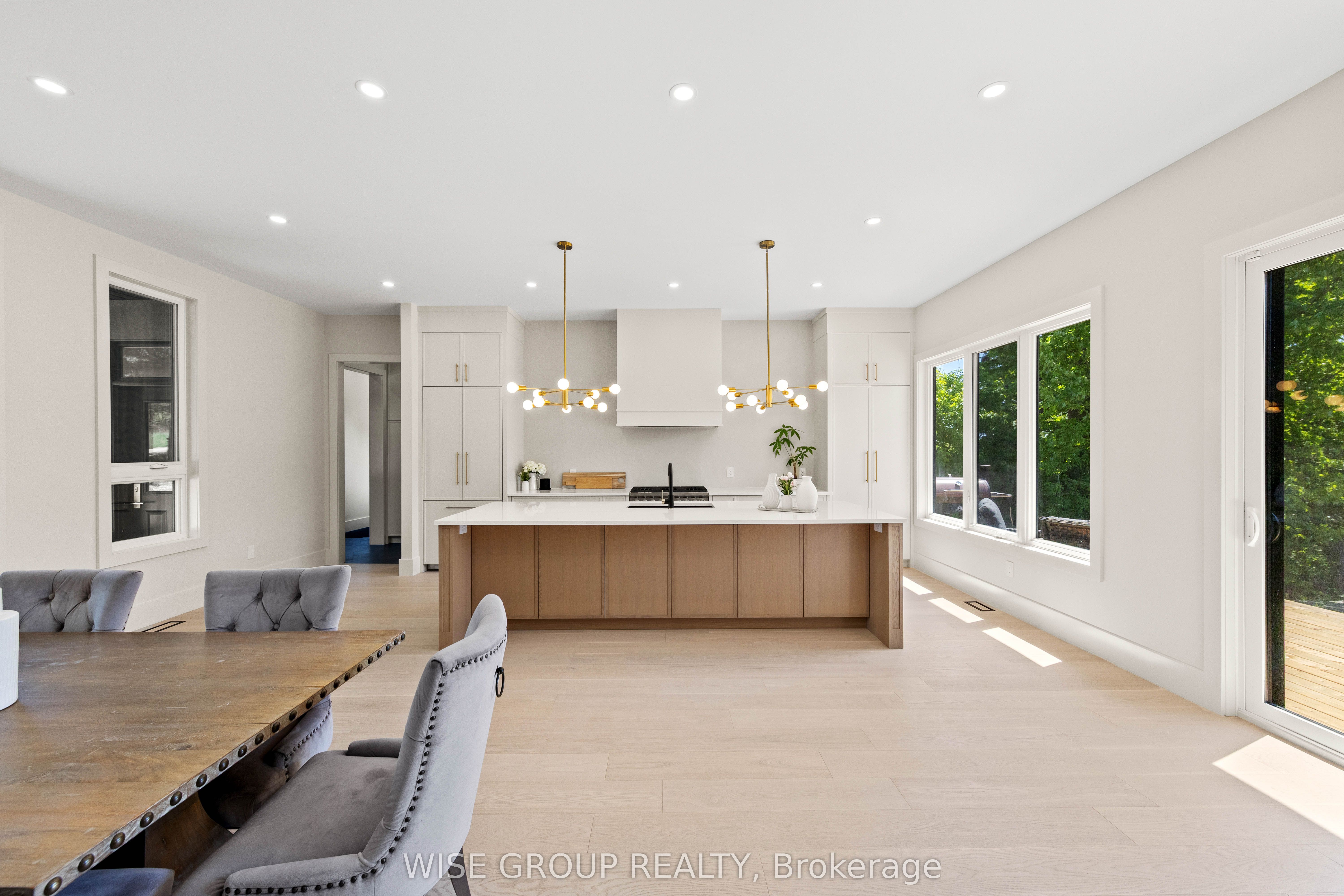 5203 2nd Line Property Photo 11