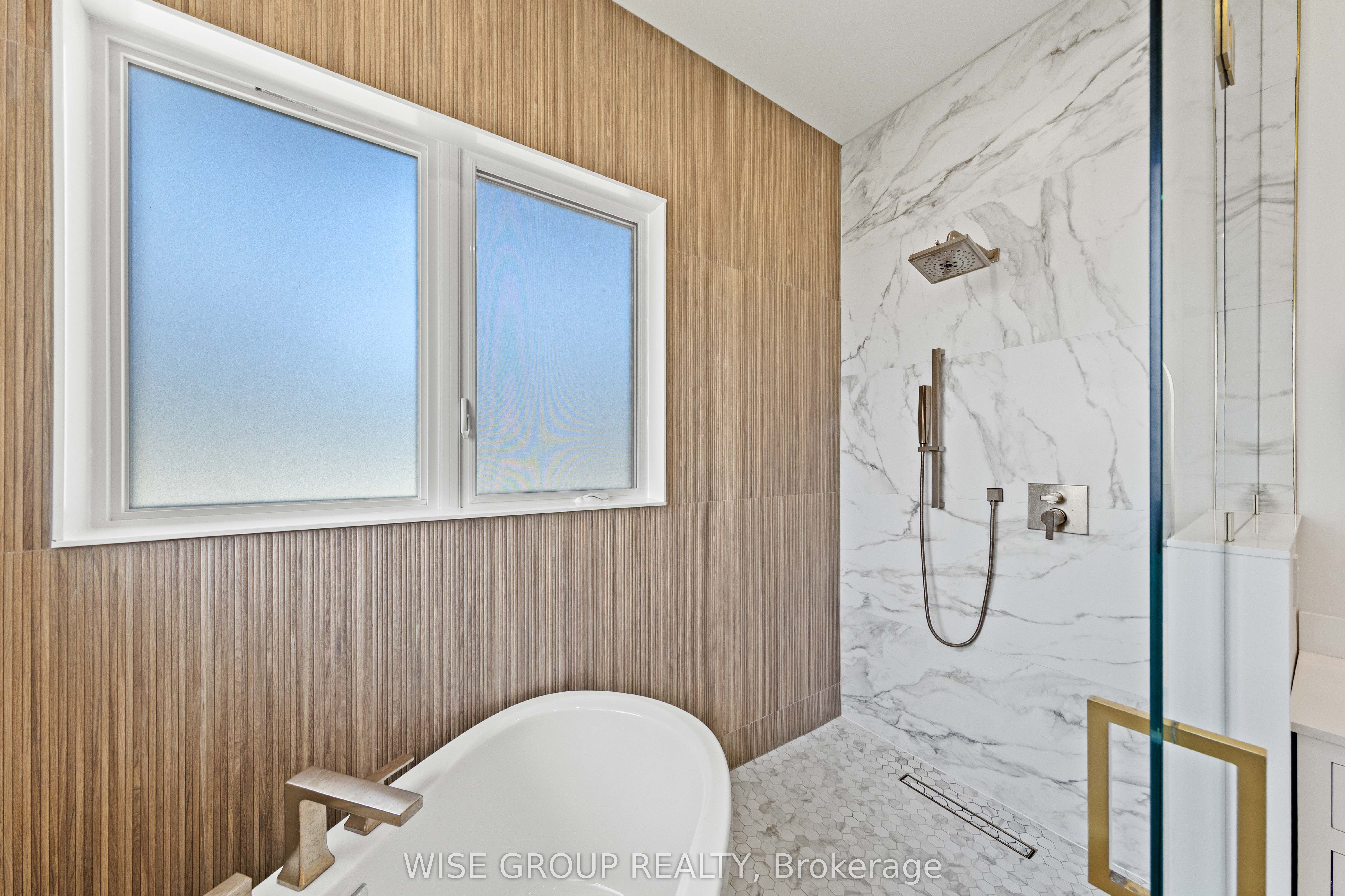 5203 2nd Line Property Photo 34