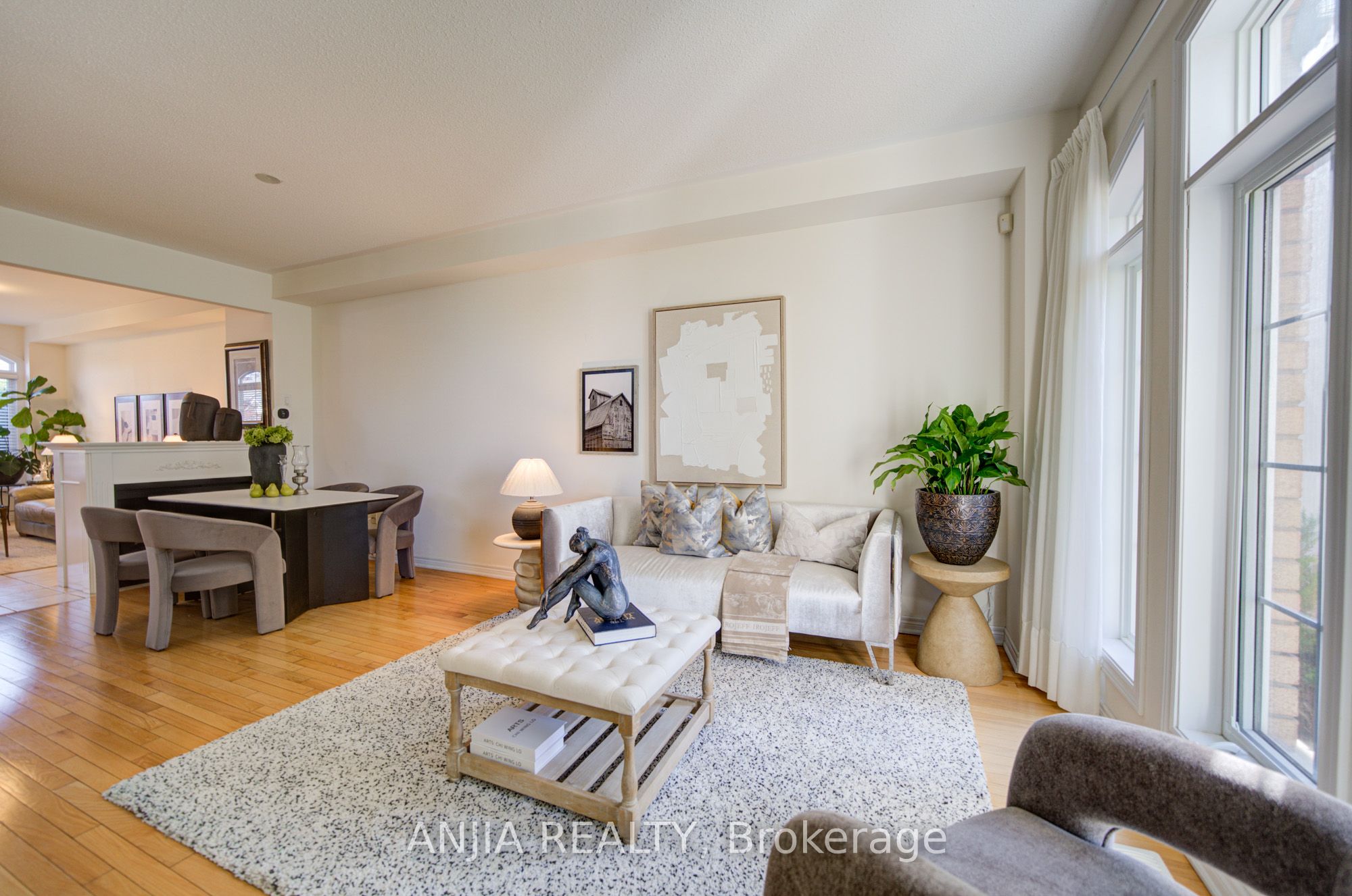 6926 14th Avenue Property Photo 8