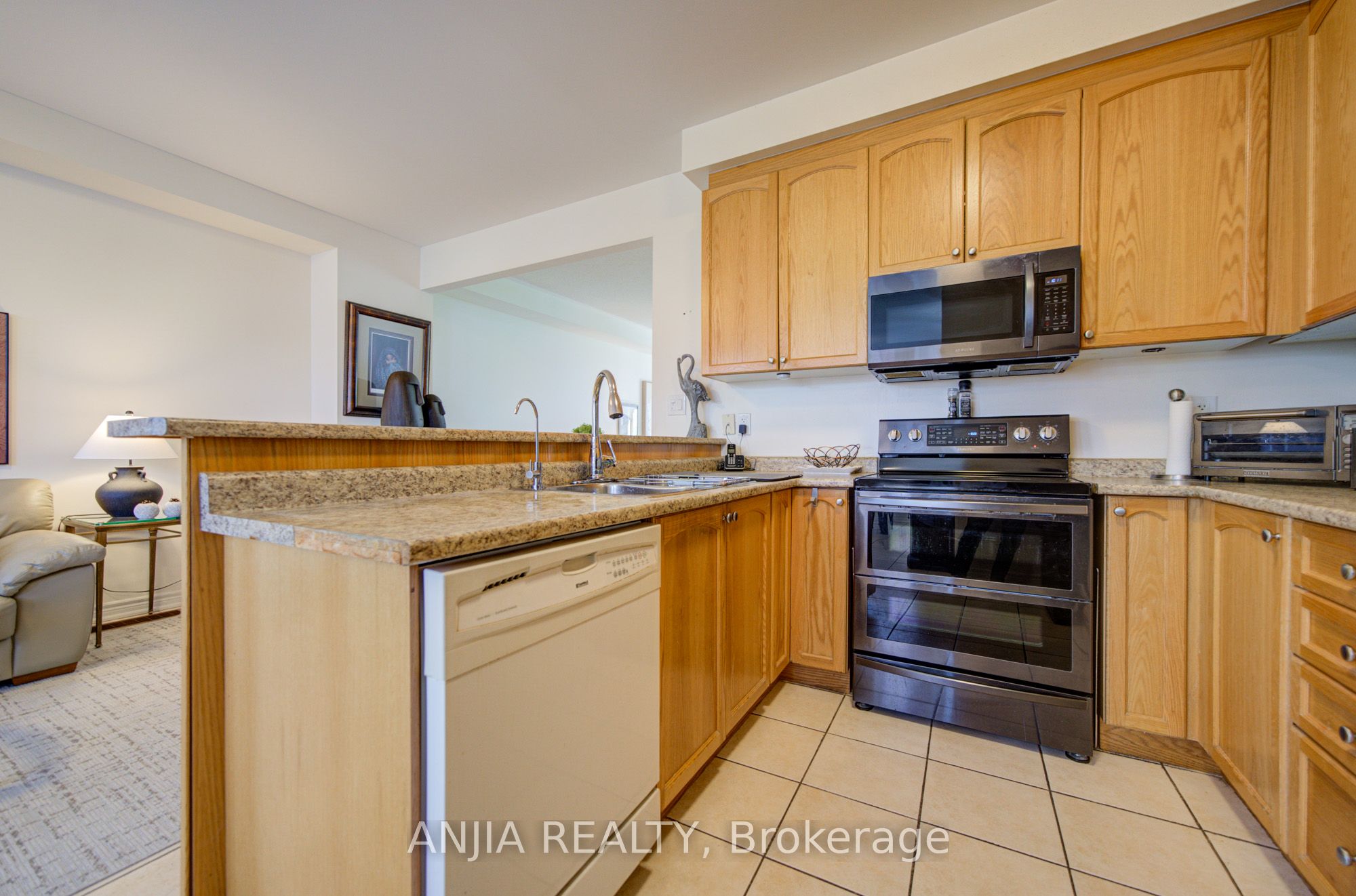 6926 14th Avenue Property Photo 14