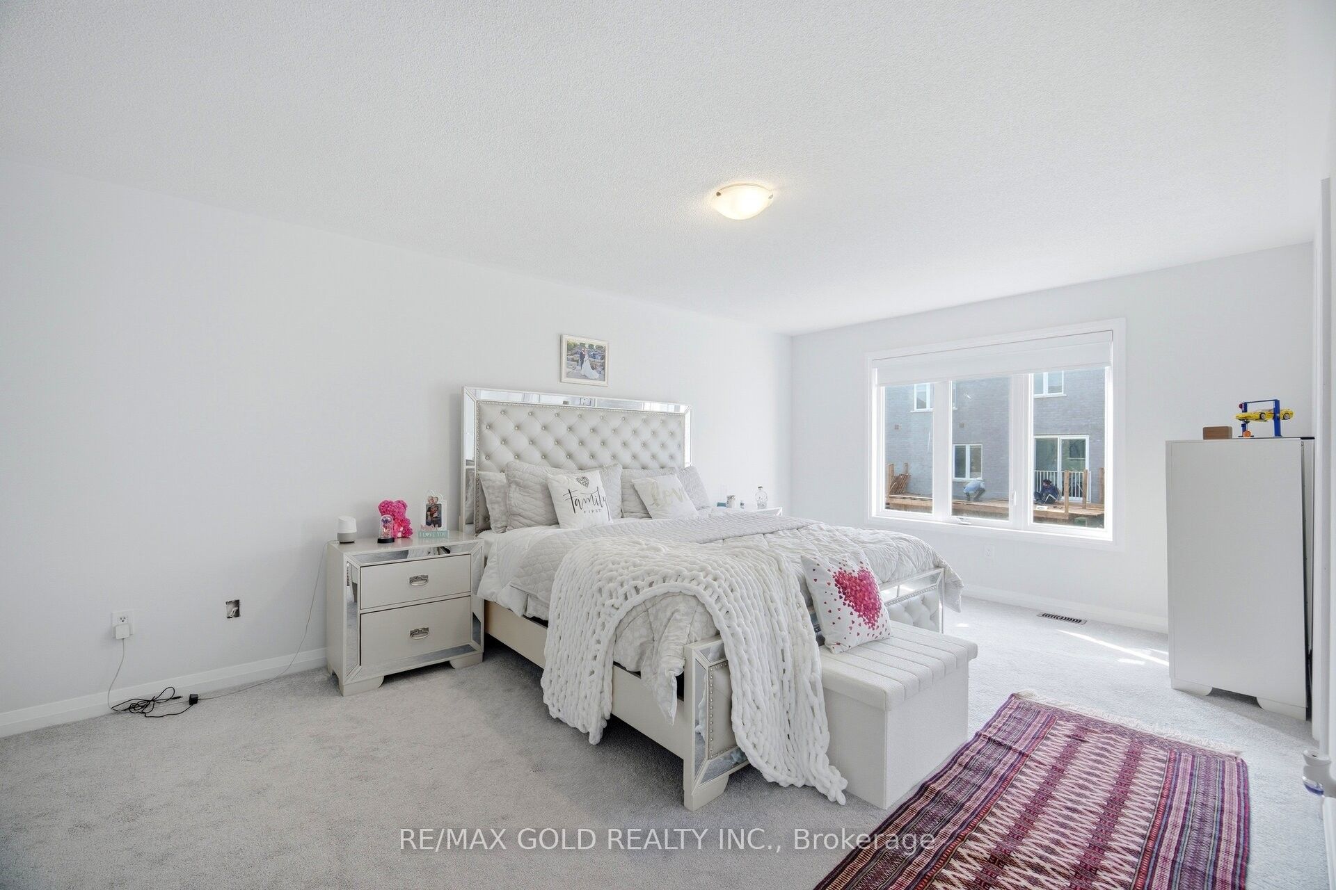 1583 Stovell Crescent Property Photo 19