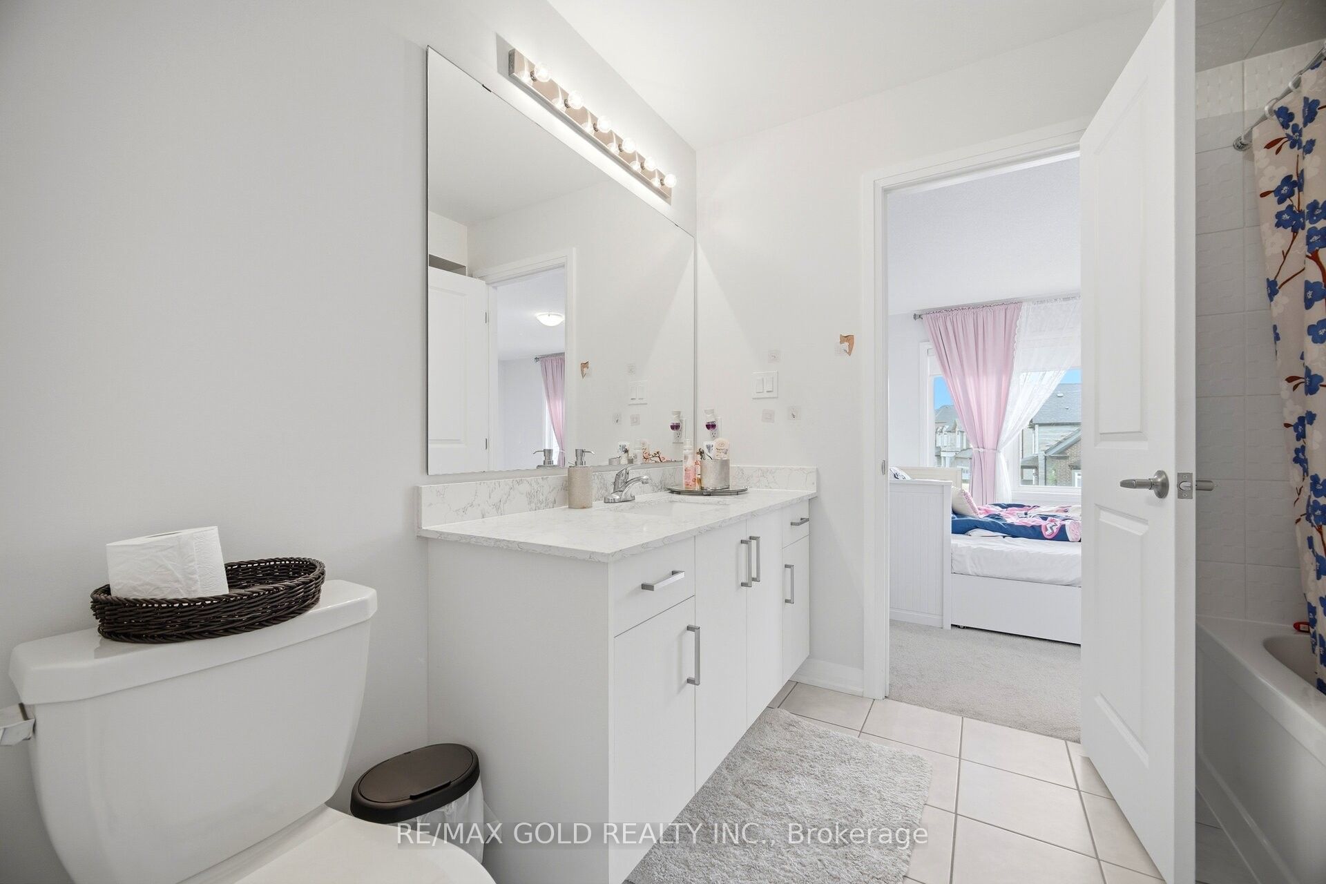 1583 Stovell Crescent Property Photo 25