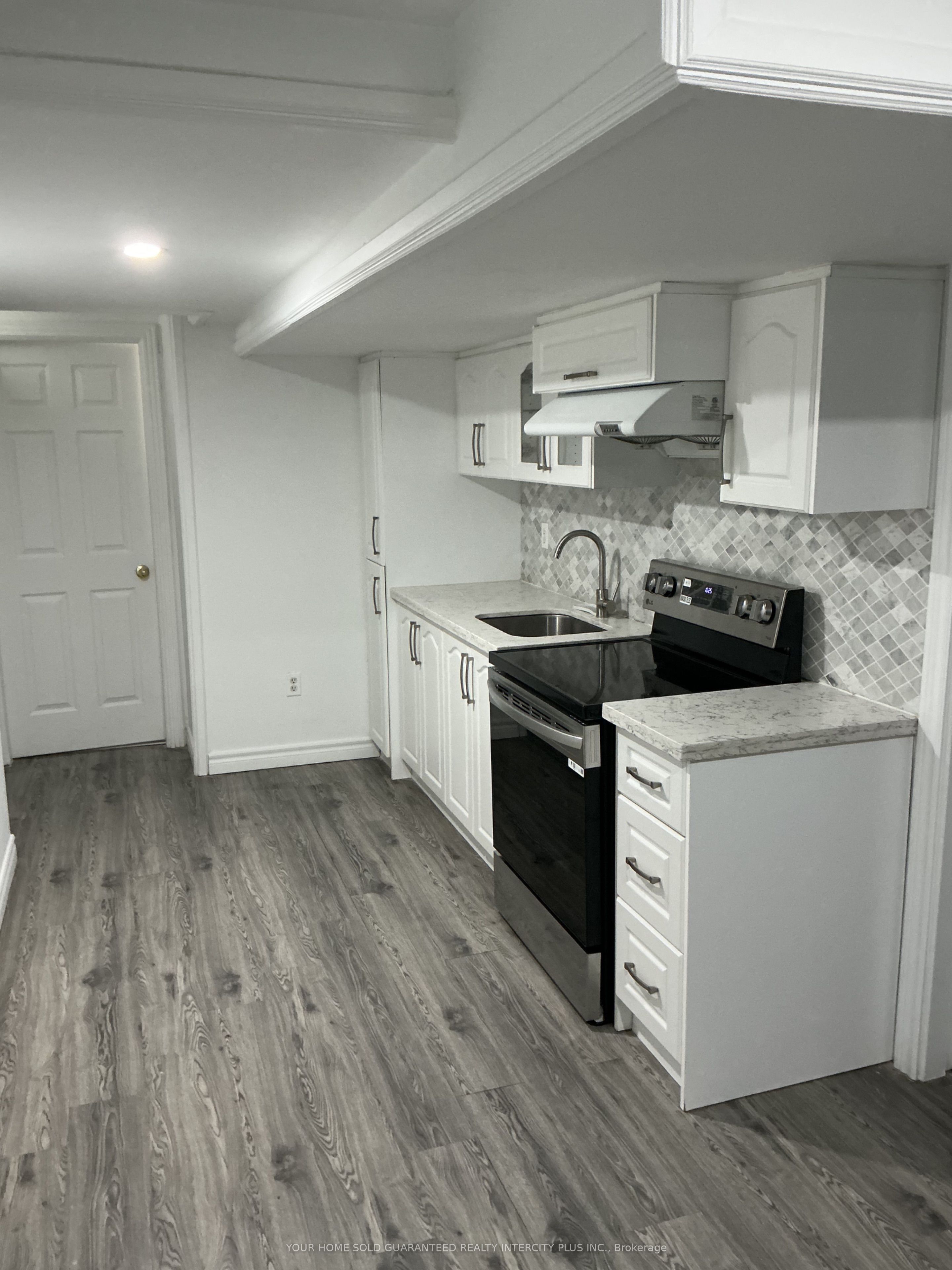 88 Casabel Drive Bsmt Property Photo 6