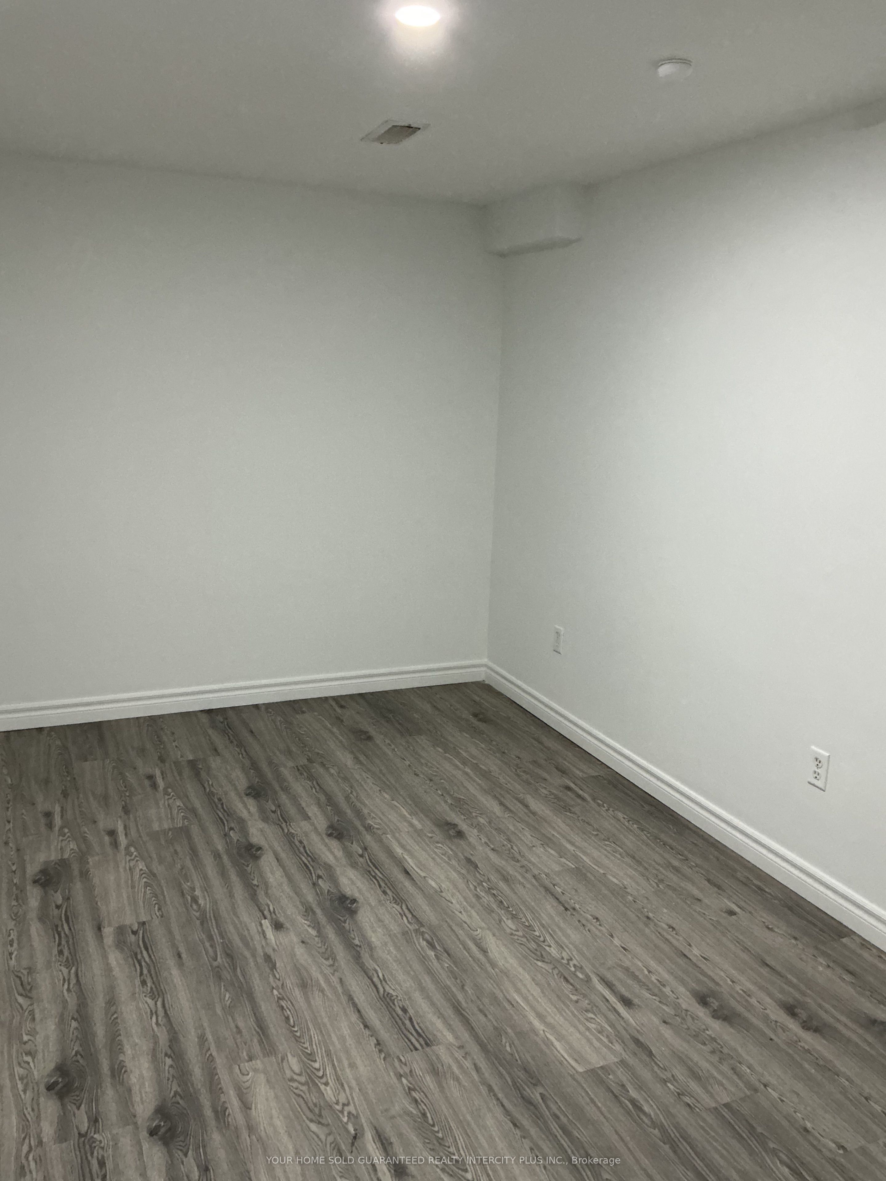 88 Casabel Drive Bsmt Property Photo 17