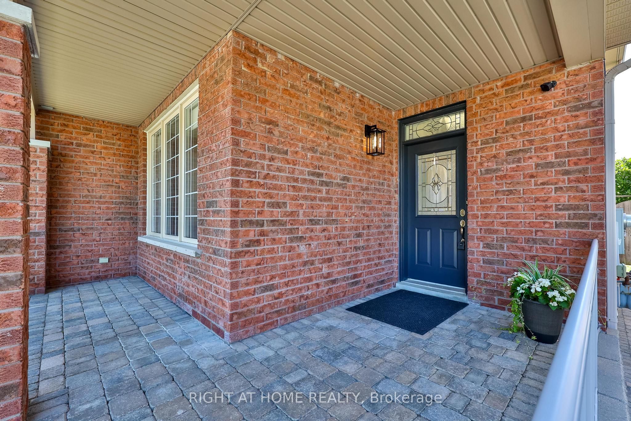 9 Grand Oak Drive Property Photo 4