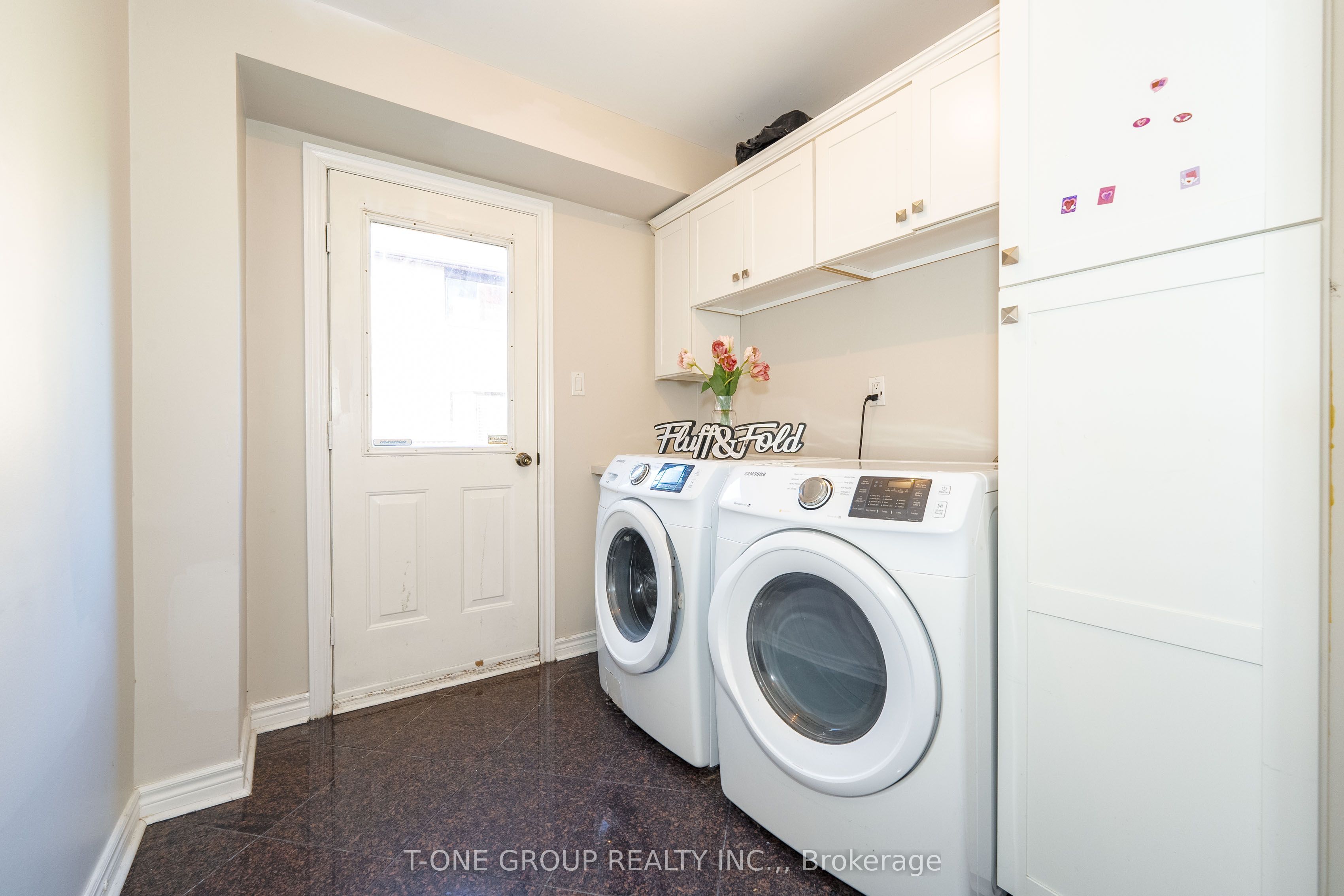 382 Elgin Mills Road W Property Photo 11