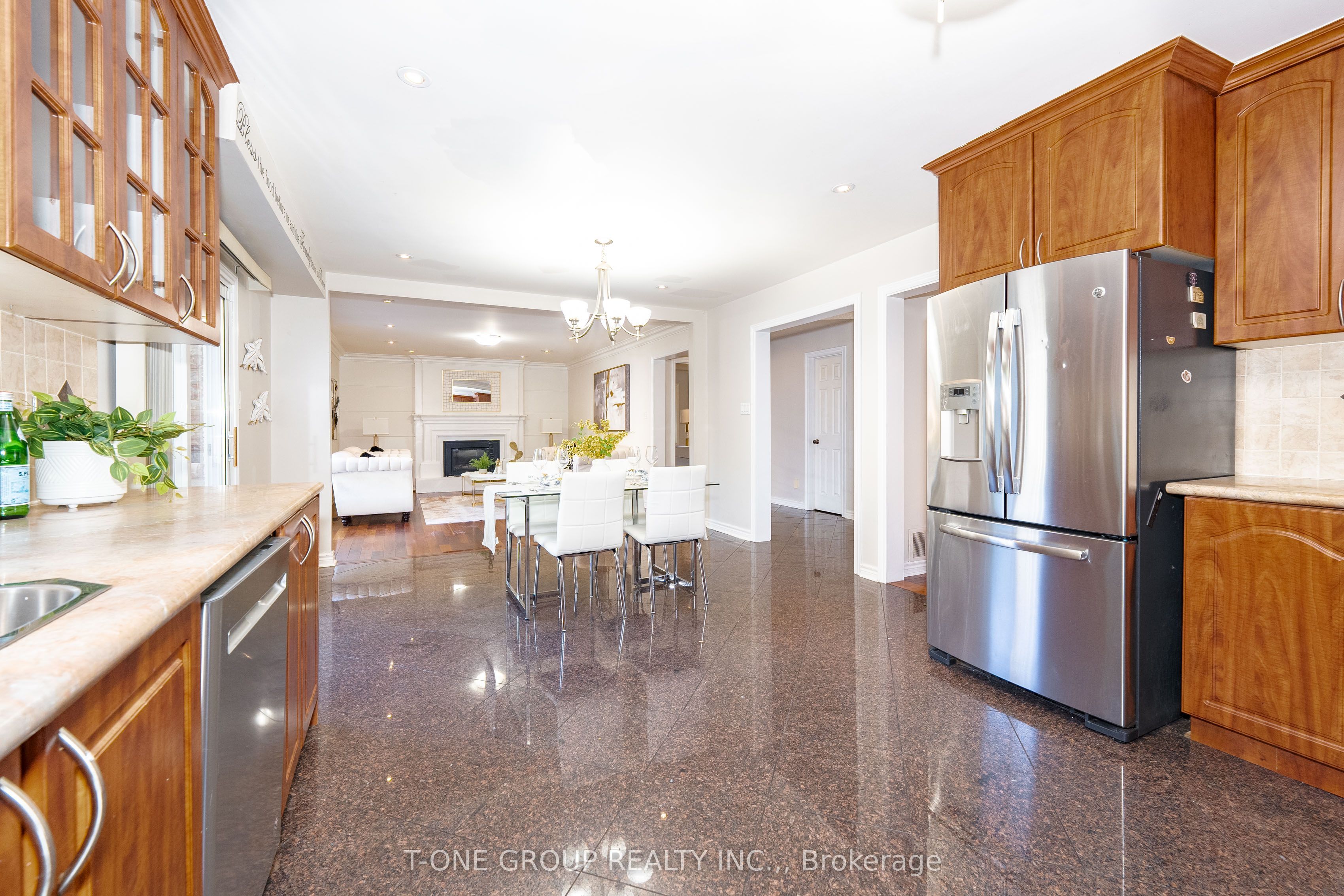 382 Elgin Mills Road W Property Photo 19