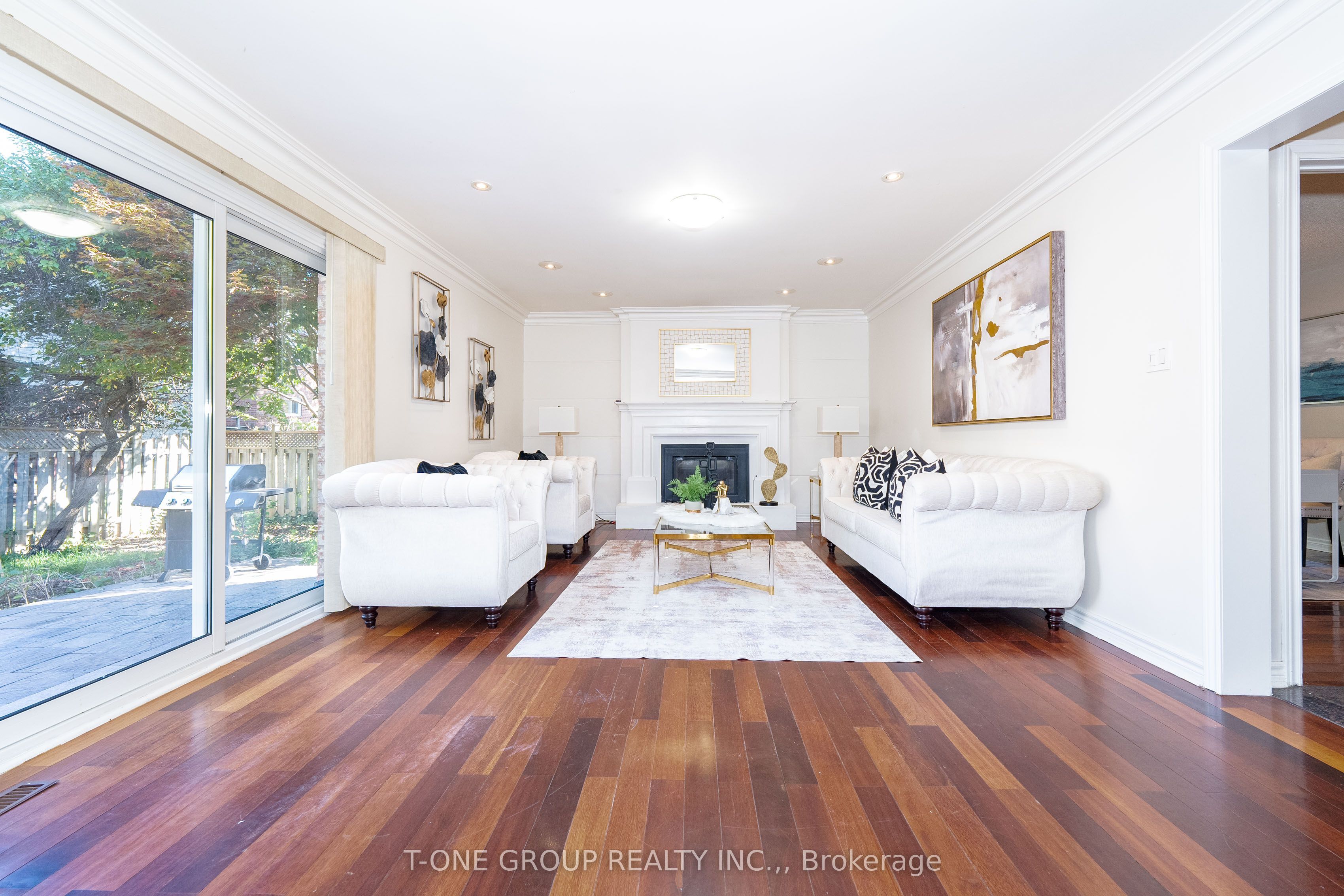 382 Elgin Mills Road W Property Photo 21
