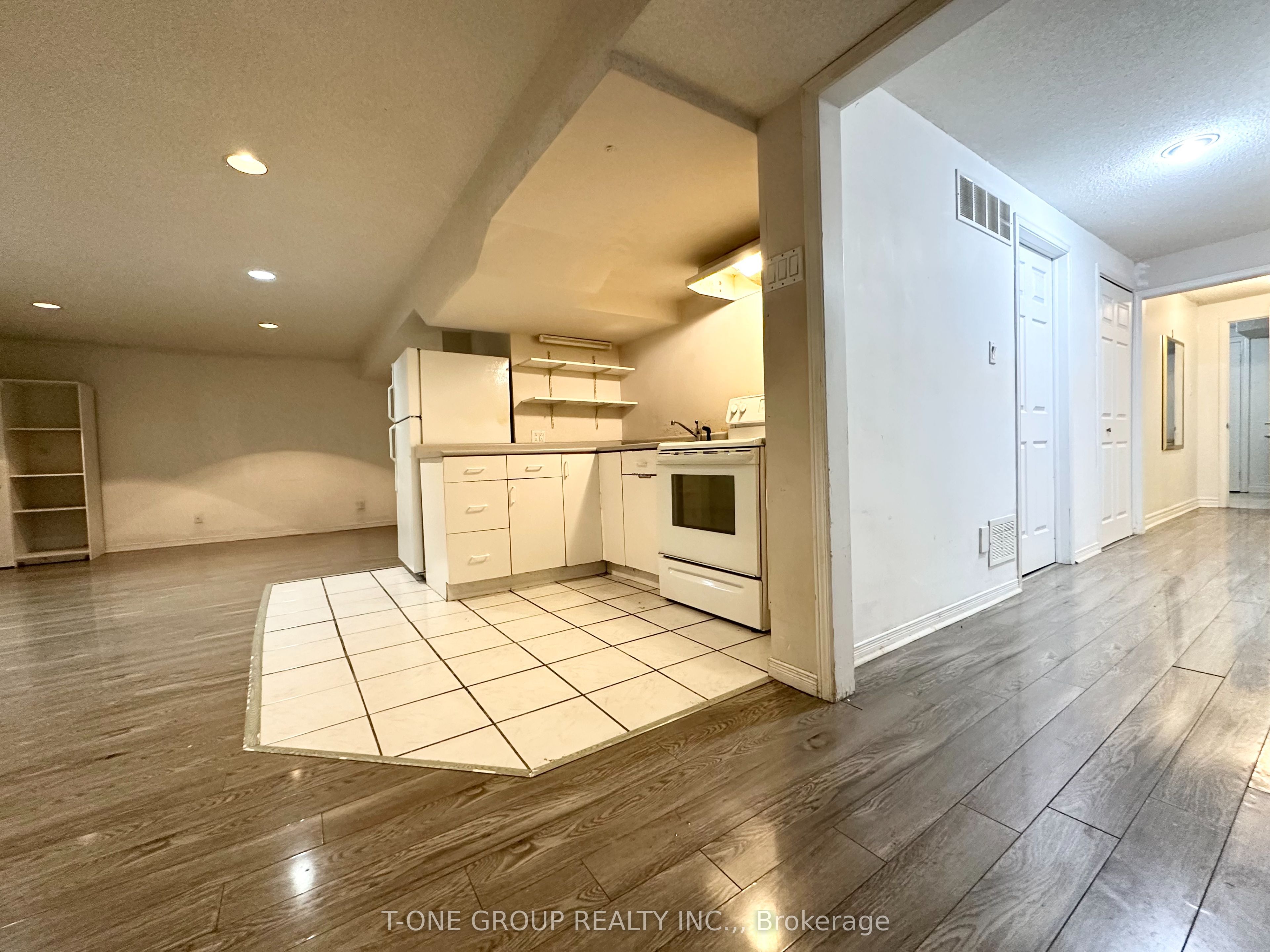 382 Elgin Mills Road W Property Photo 10