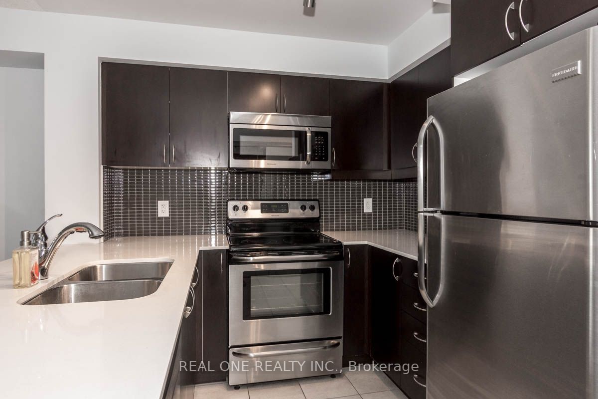 75 King William Crescent 605 Property Photo 5