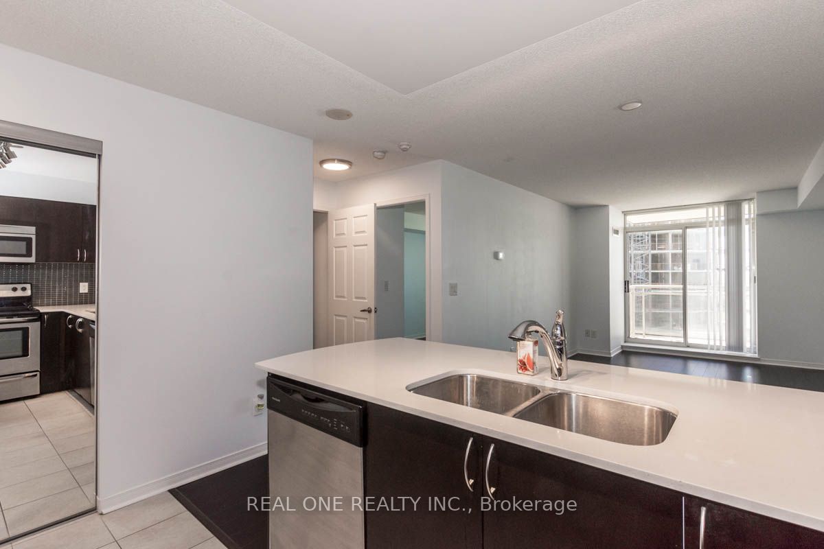 75 King William Crescent 605 Property Photo 6