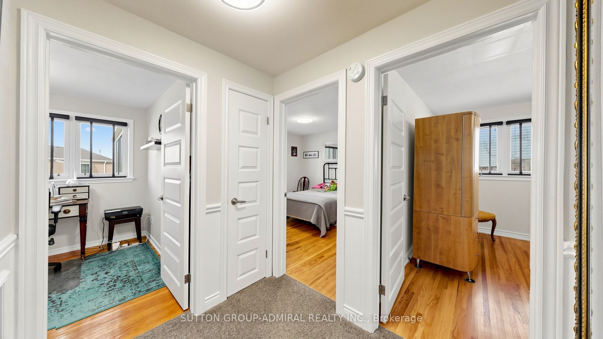 218 Bay Thorn Drive Property Photo 22