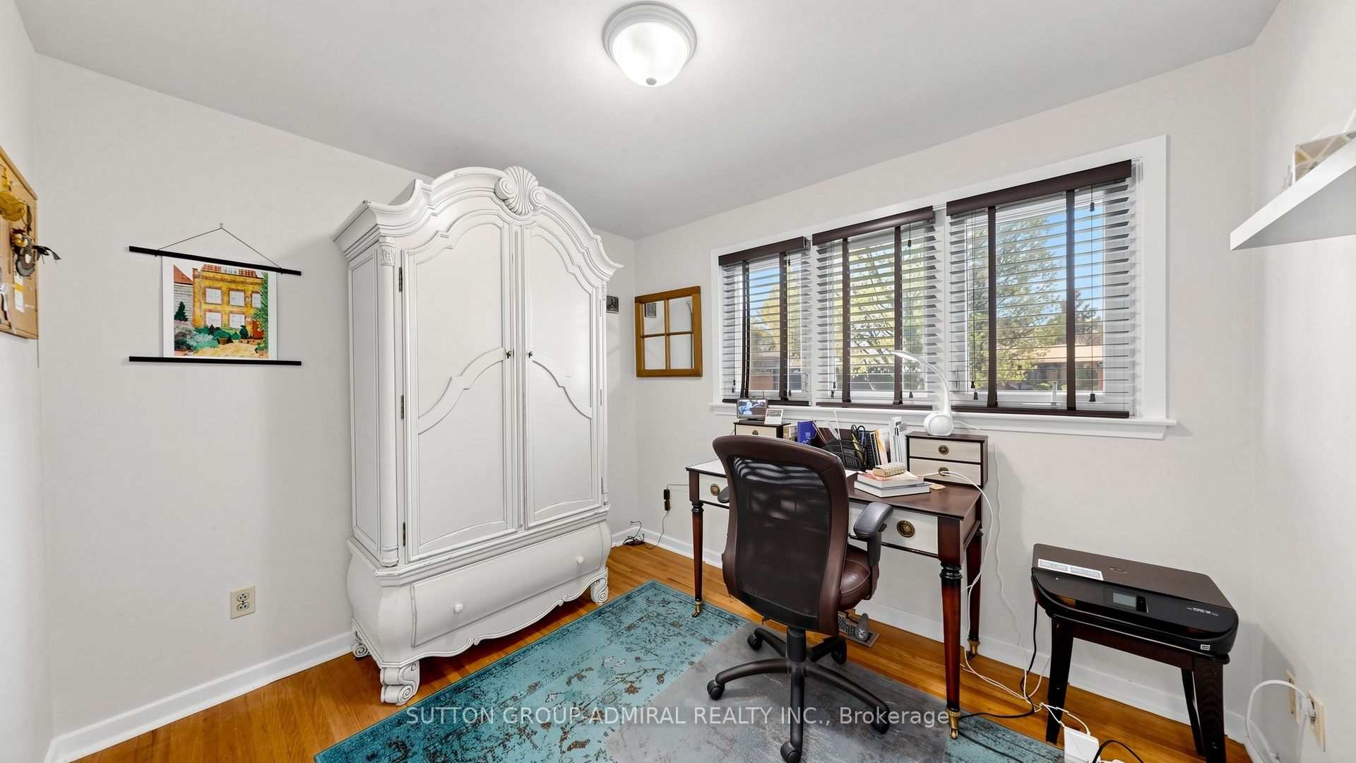 218 Bay Thorn Drive Property Photo 31