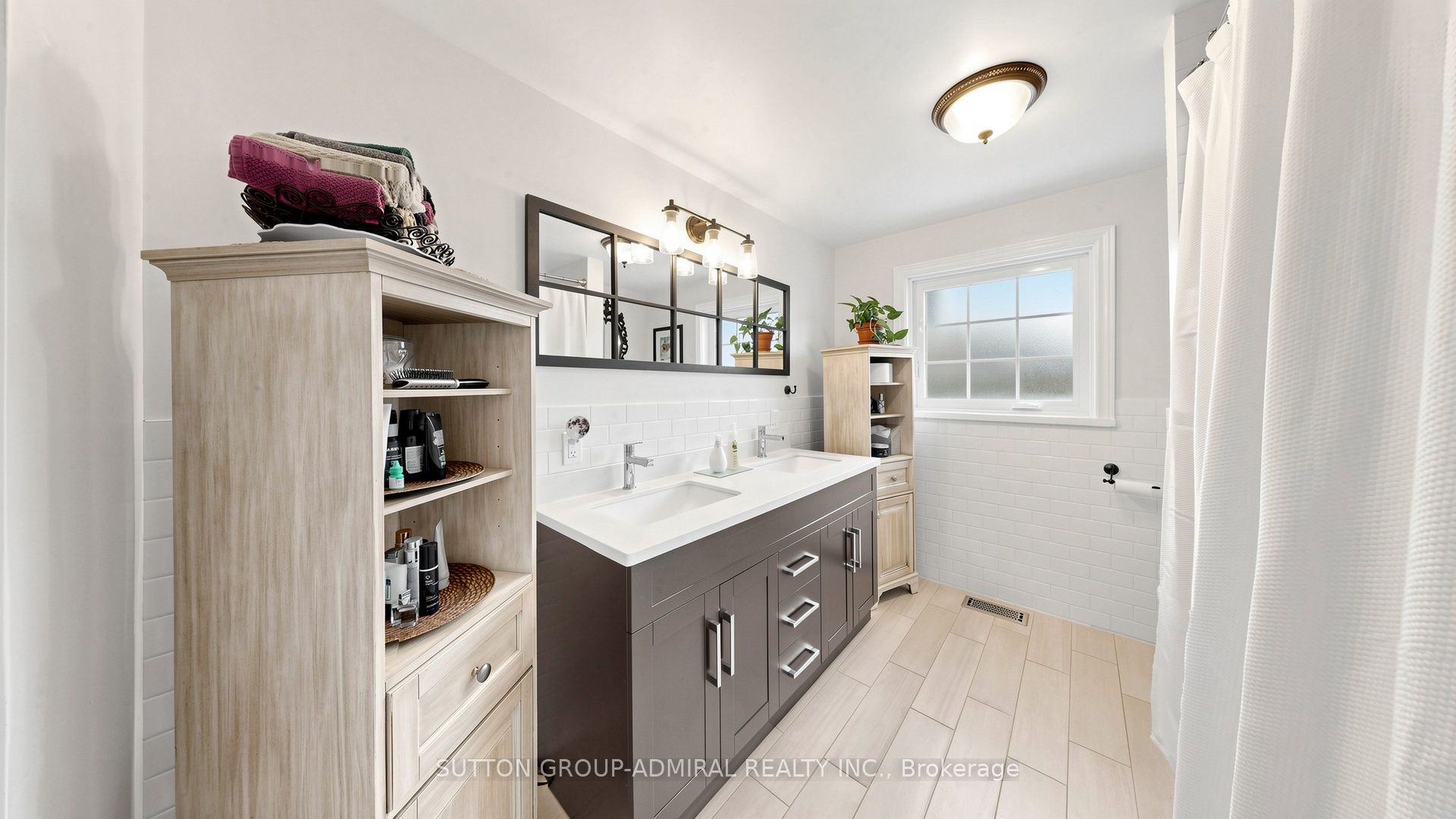 218 Bay Thorn Drive Property Photo 34