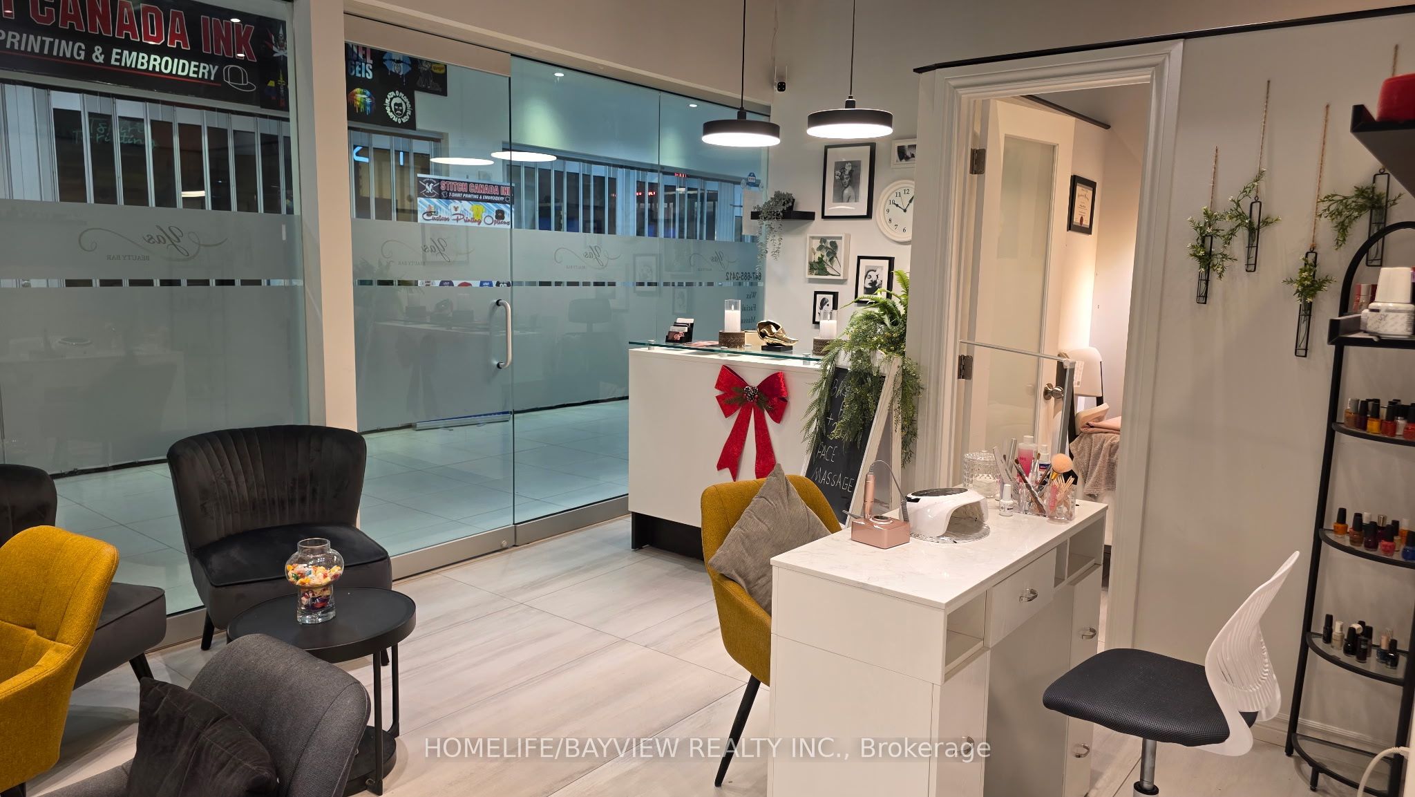 7181 Yonge Street 265 & 264 Property Photo 2