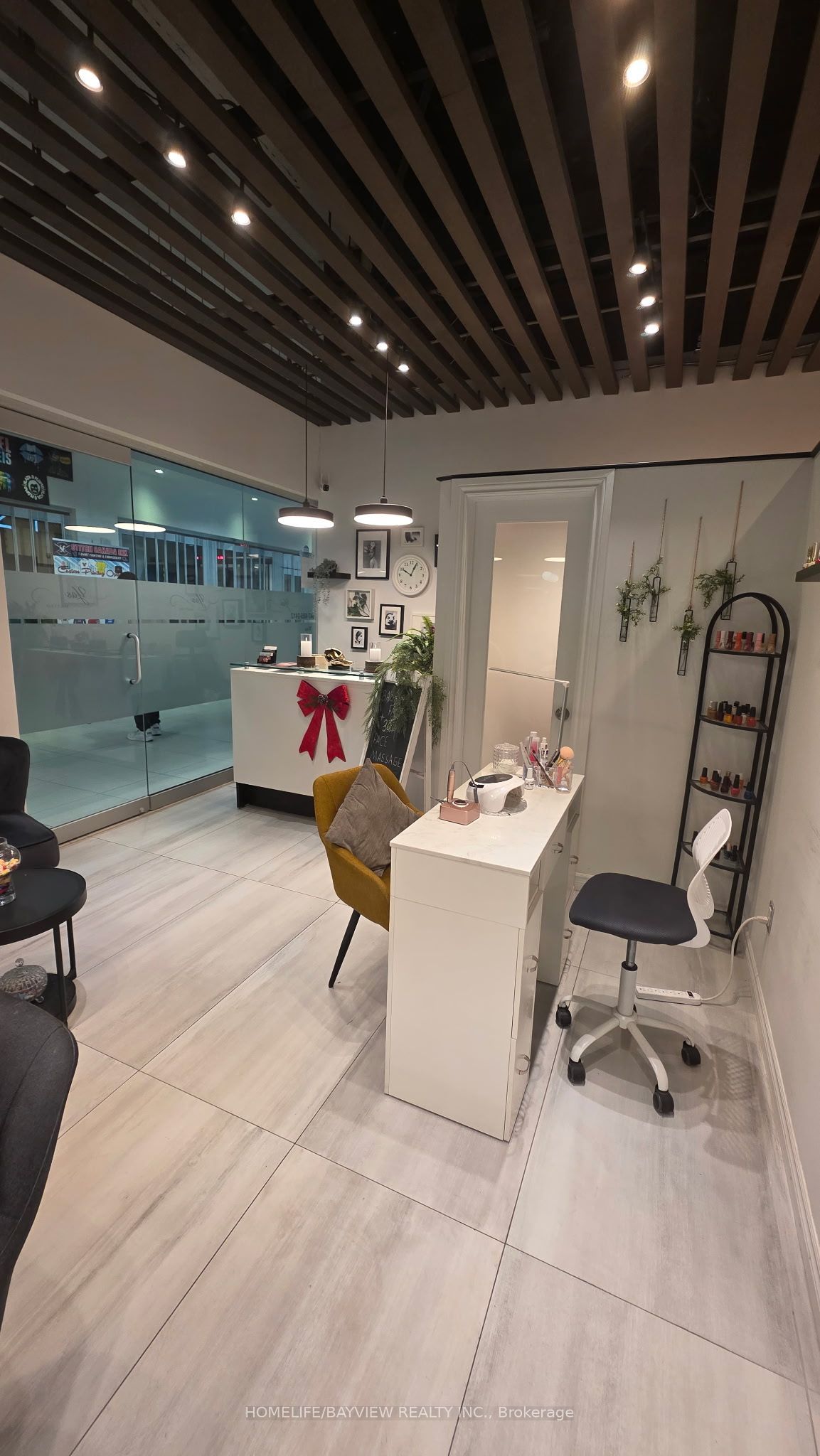 7181 Yonge Street 265 & 264 Property Photo 5