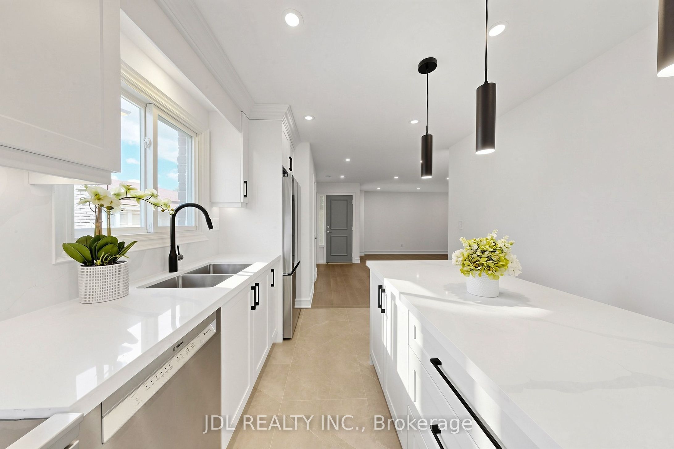 129 Appleby Crescent Property Photo 10