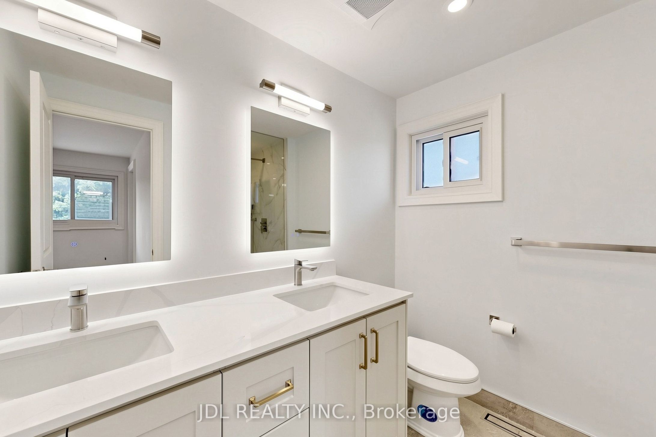 129 Appleby Crescent Property Photo 23