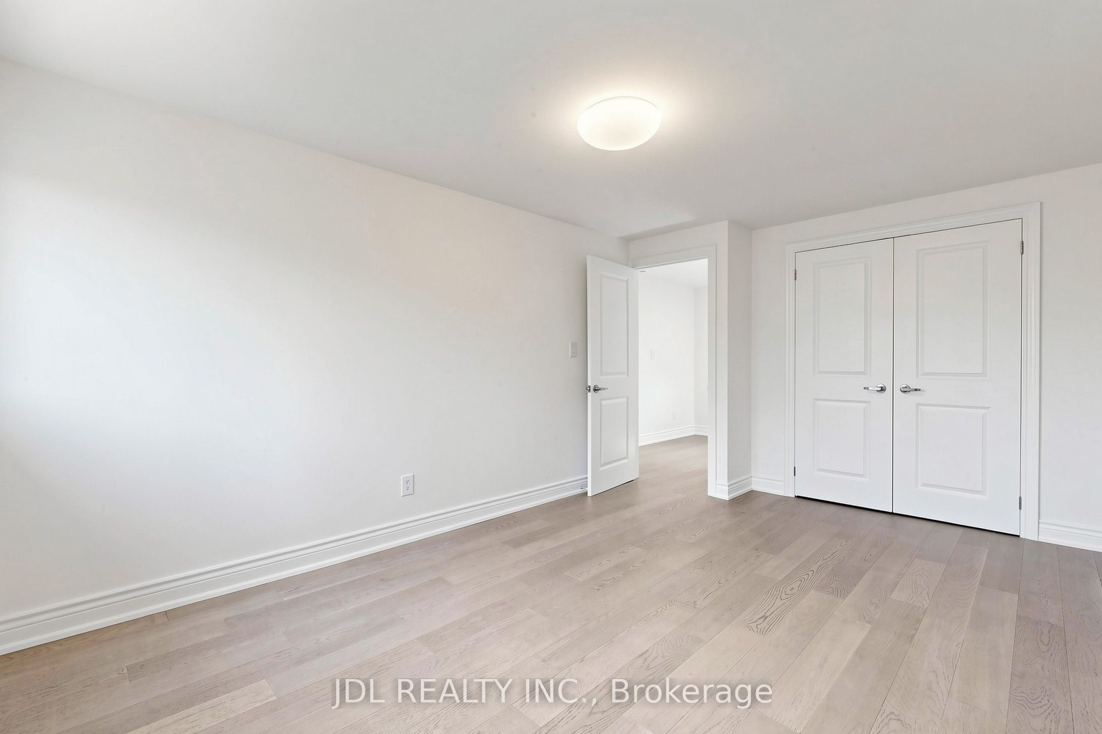 129 Appleby Crescent Property Photo 29