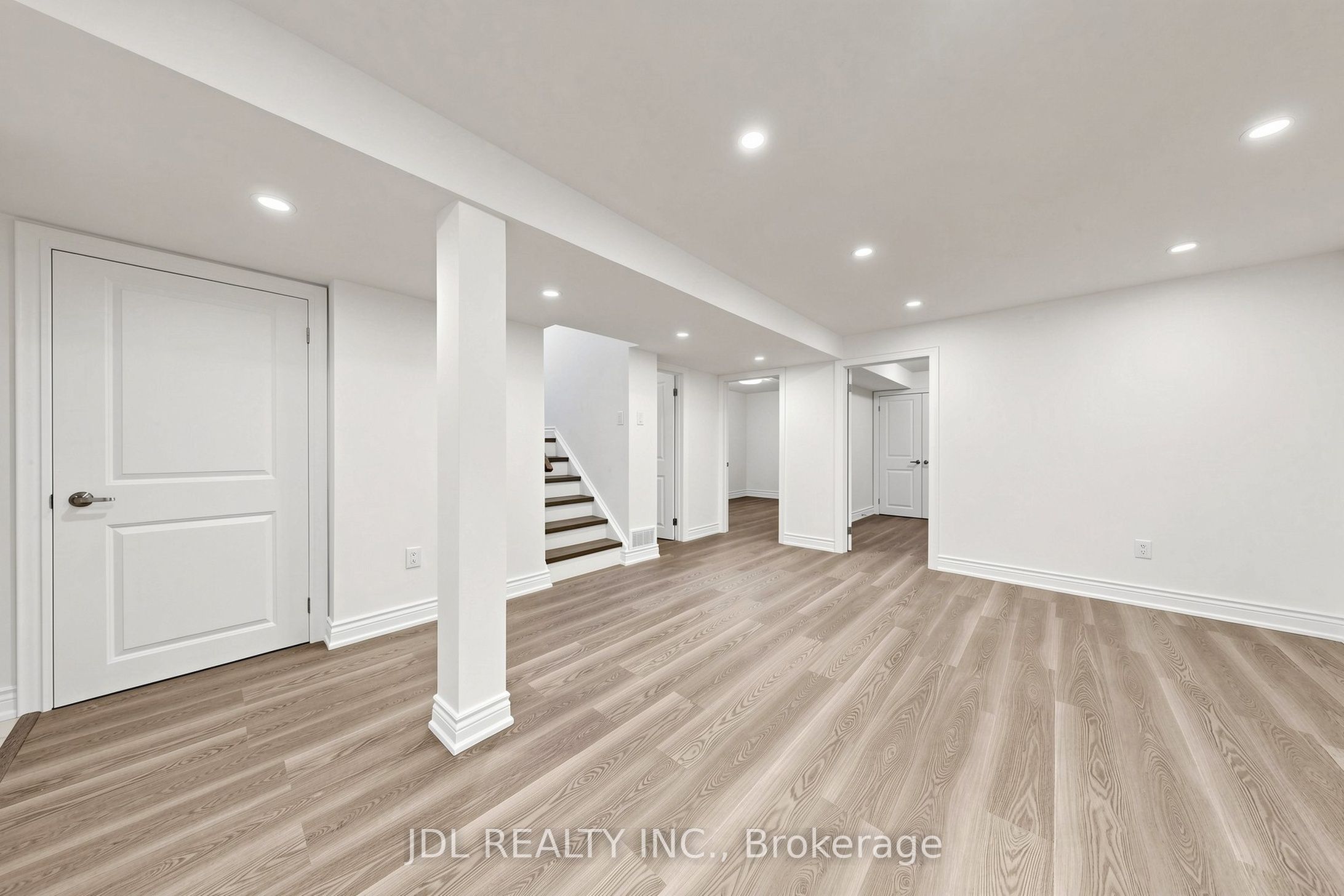 129 Appleby Crescent Property Photo 34