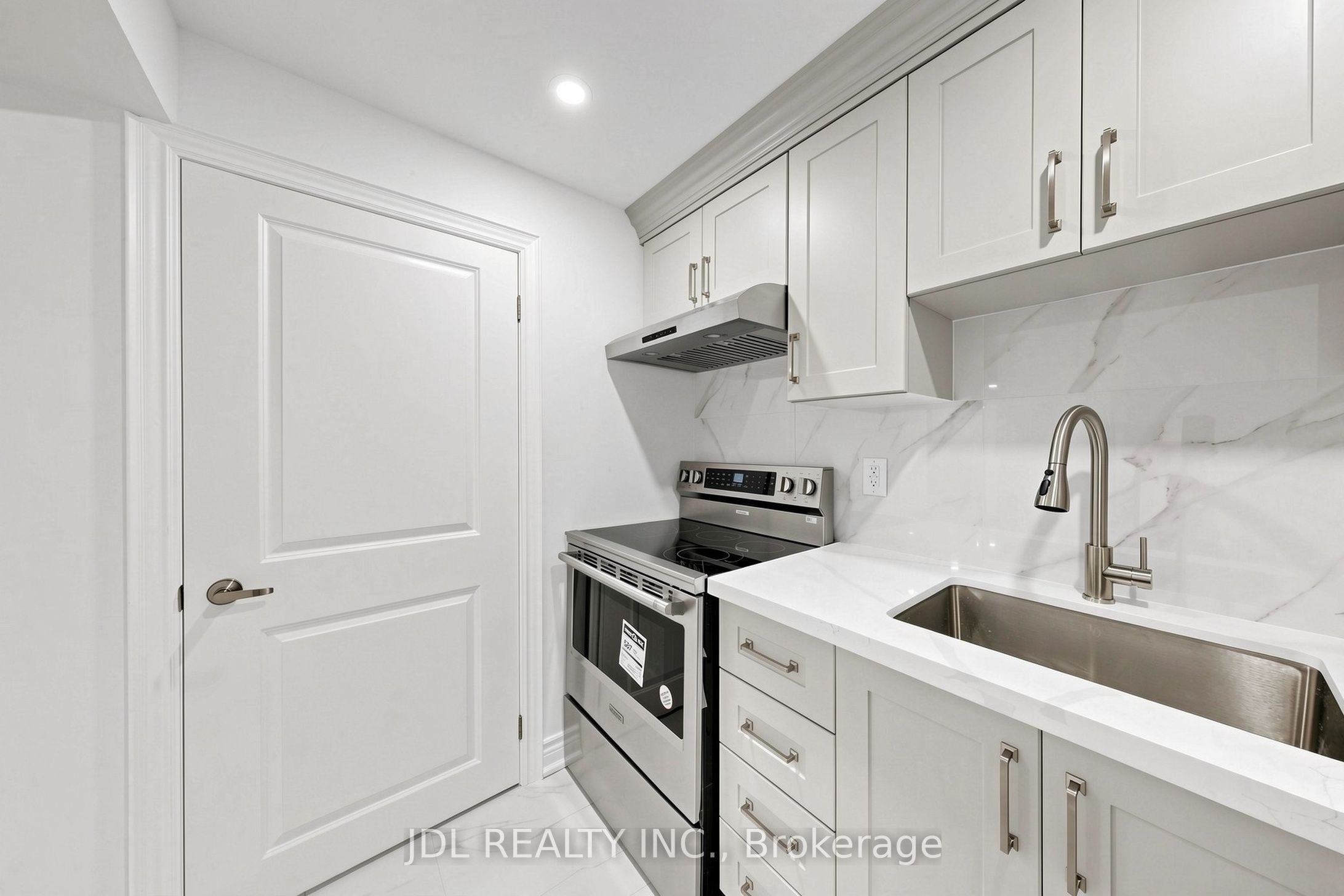 129 Appleby Crescent Property Photo 35