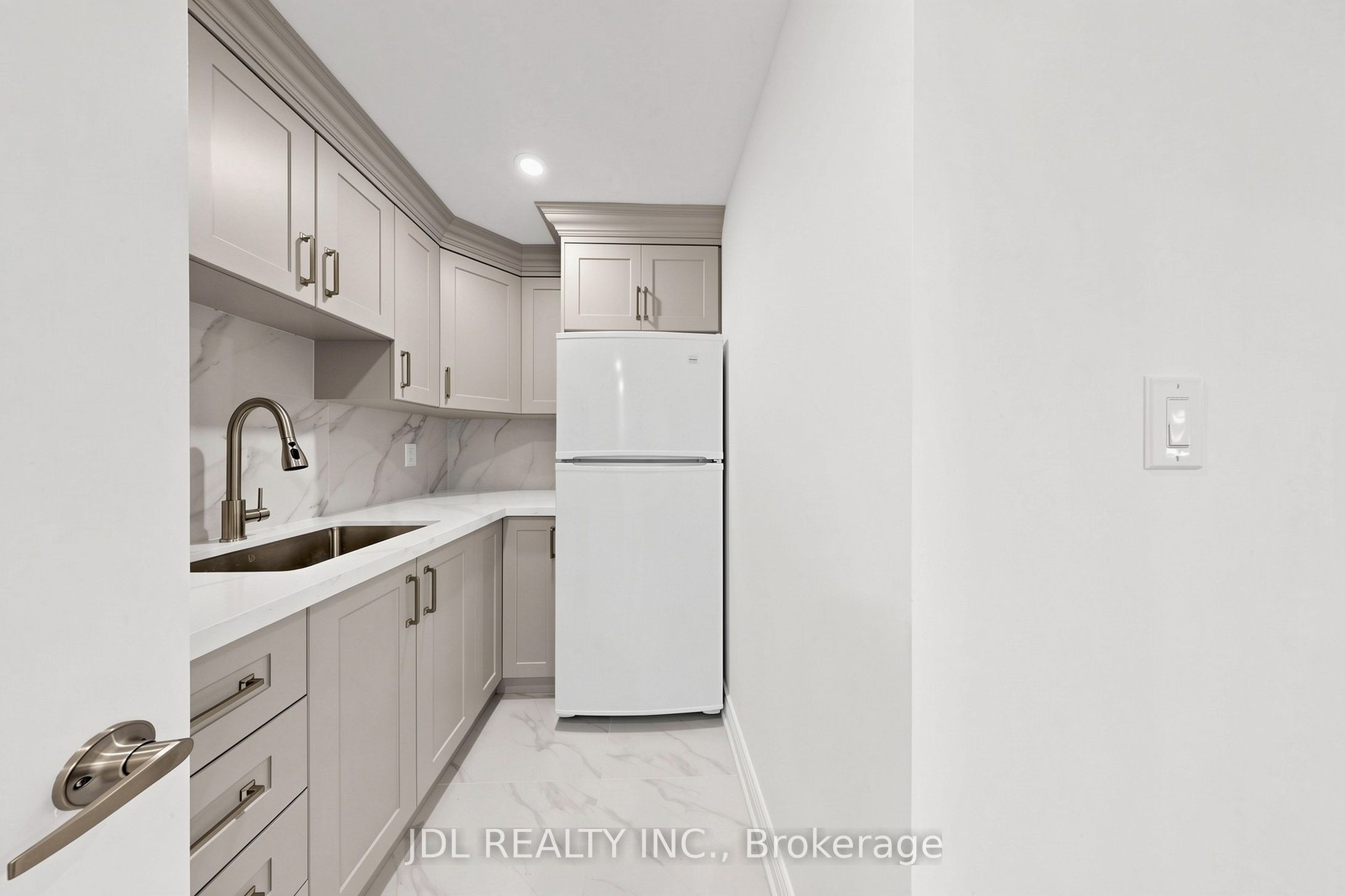 129 Appleby Crescent Property Photo 36