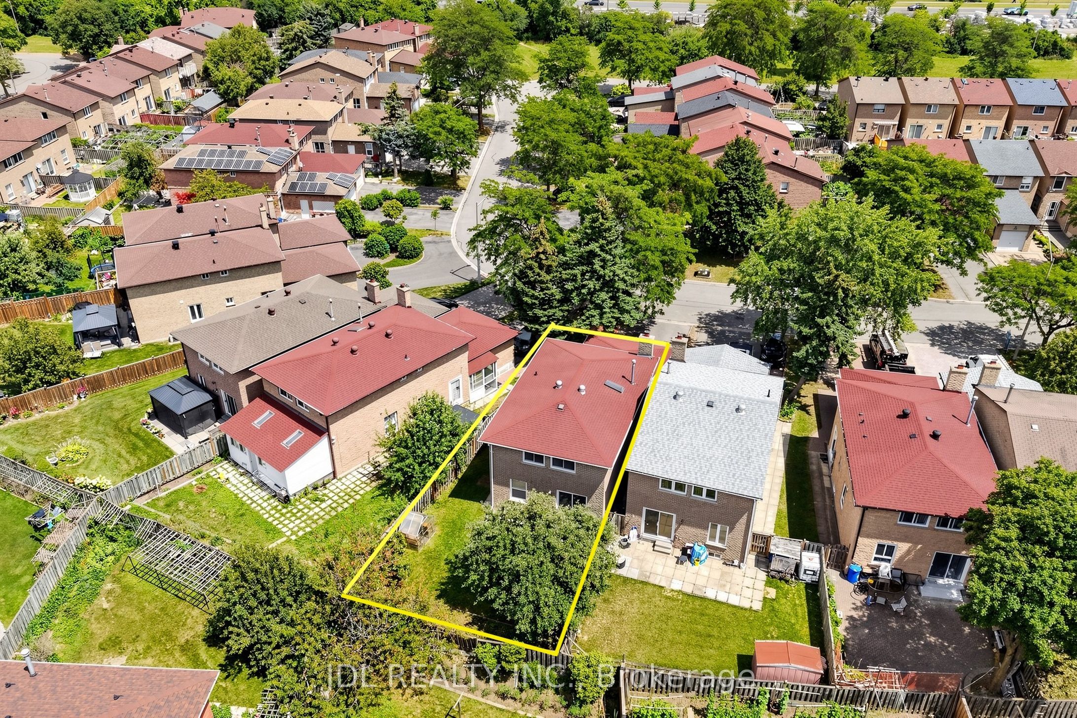 129 Appleby Crescent Property Photo 46