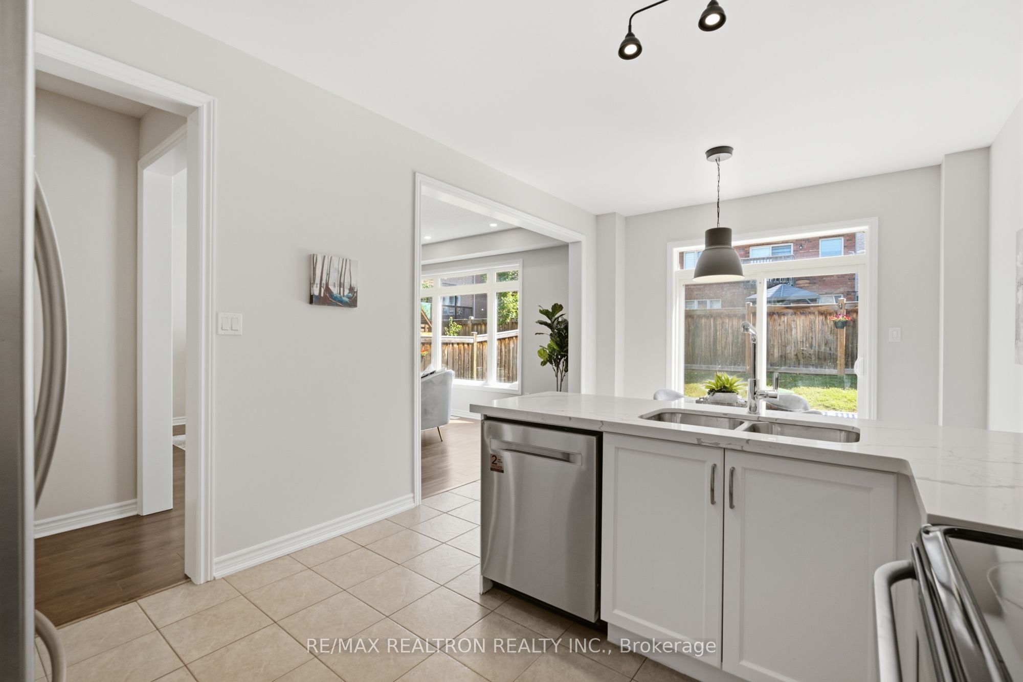 281 Sloss Court Property Photo 11