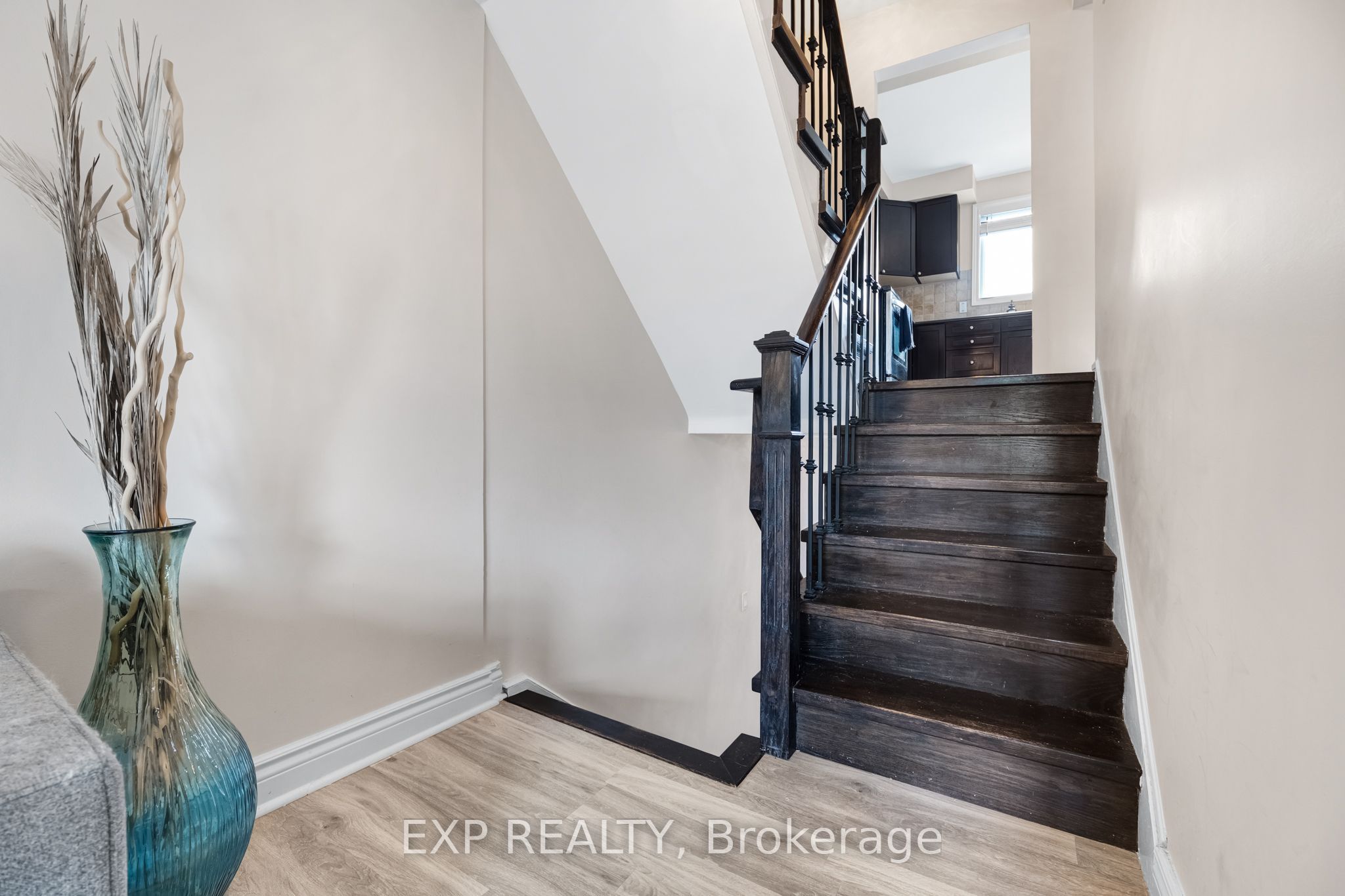 6 Poplar Crescent Property Photo 12