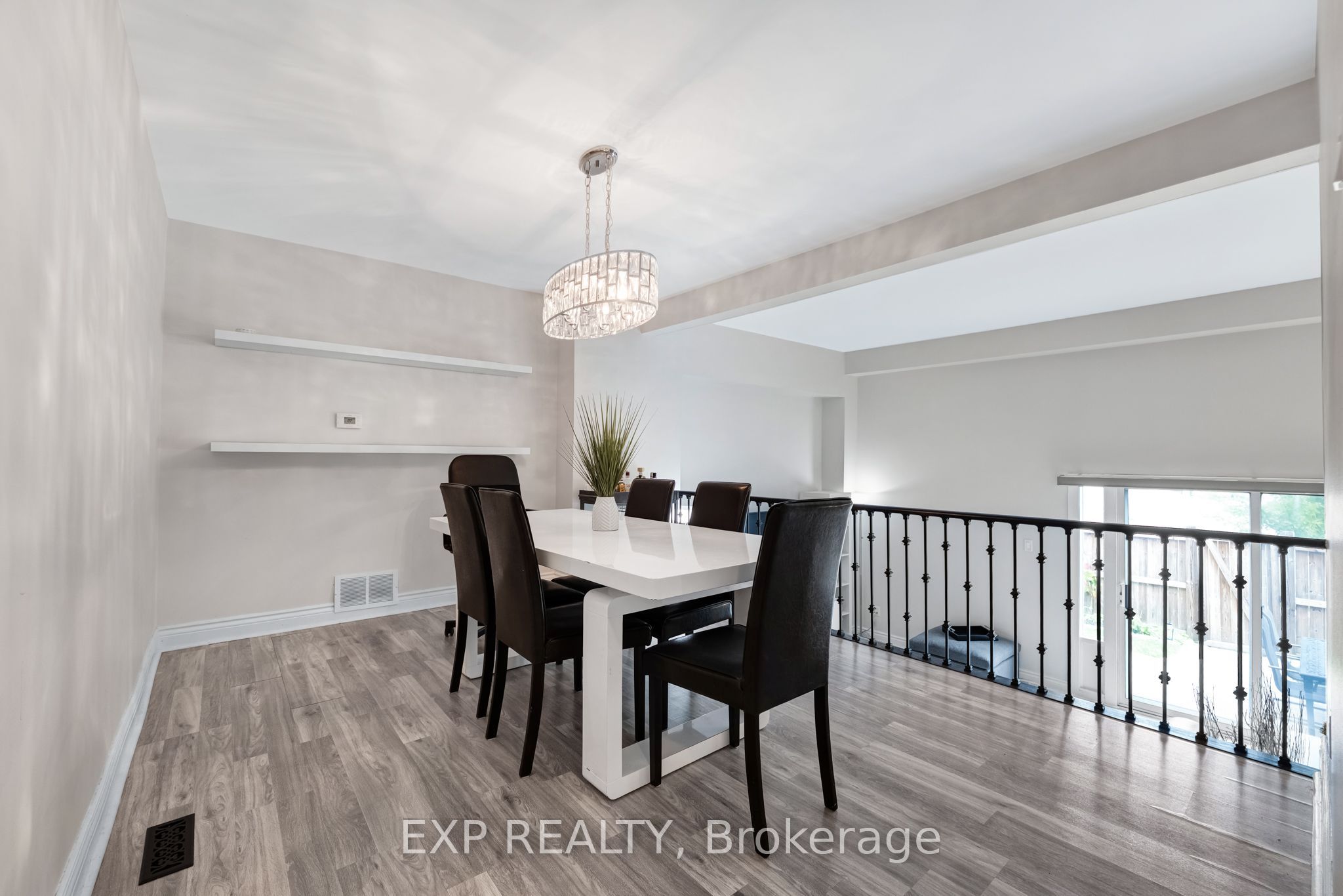 6 Poplar Crescent Property Photo 14