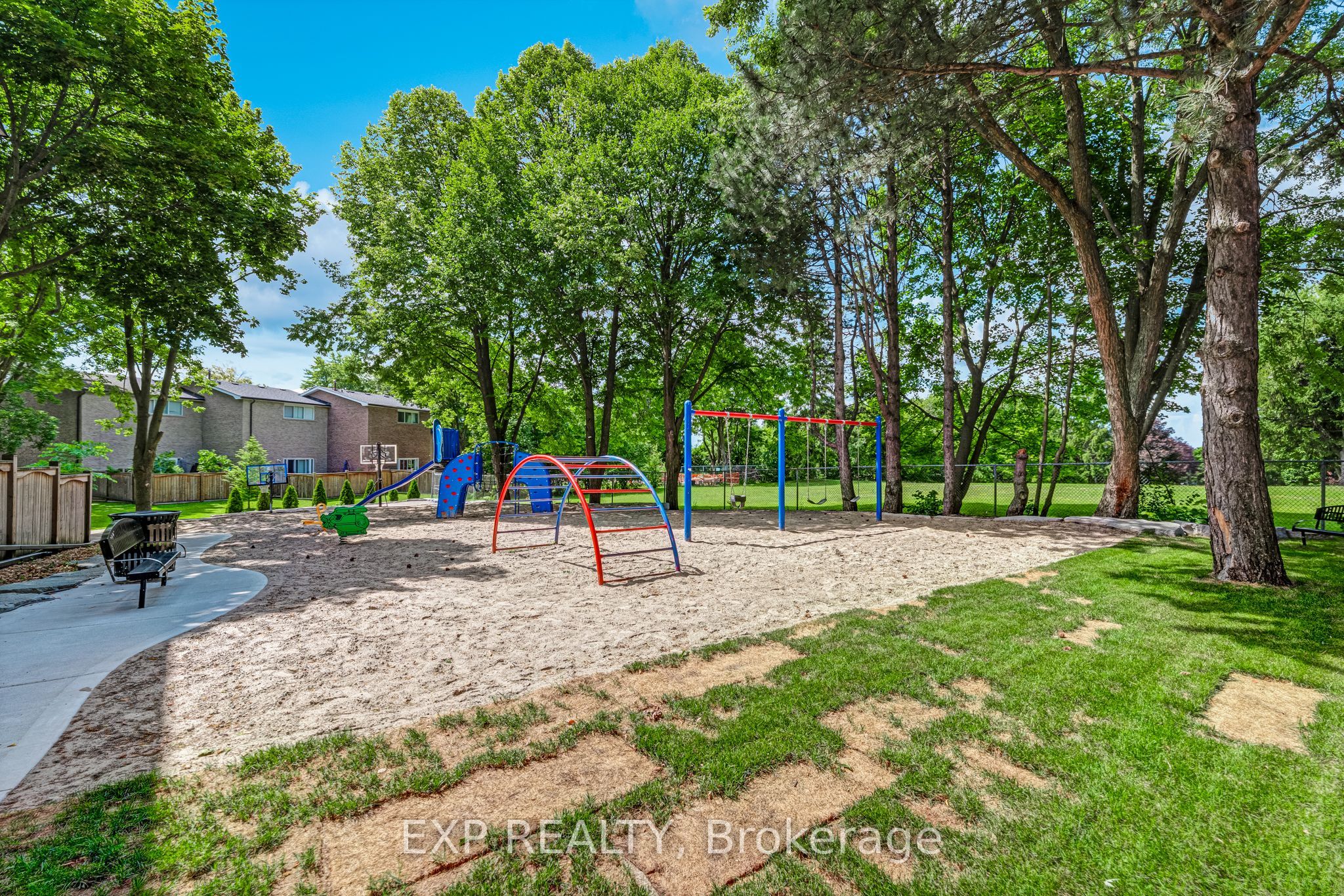 6 Poplar Crescent Property Photo 41
