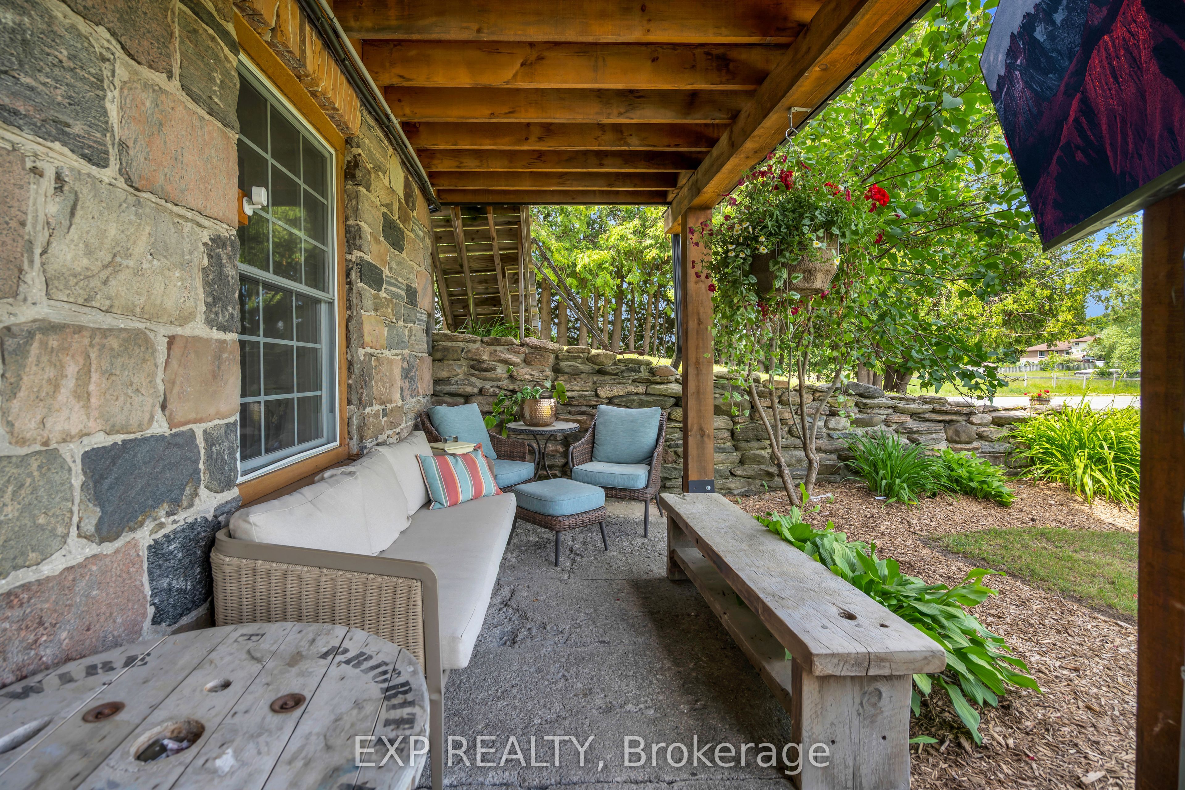 220 Lakeridge Road Property Photo 13