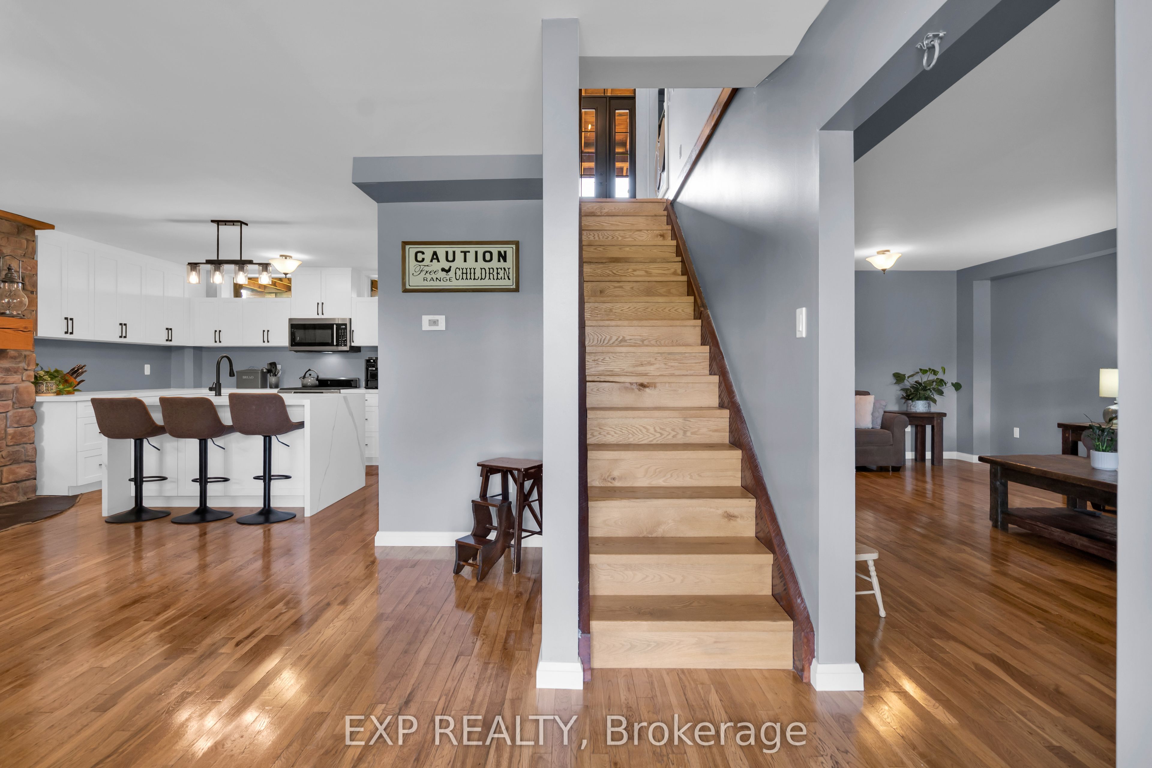 220 Lakeridge Road Property Photo 14