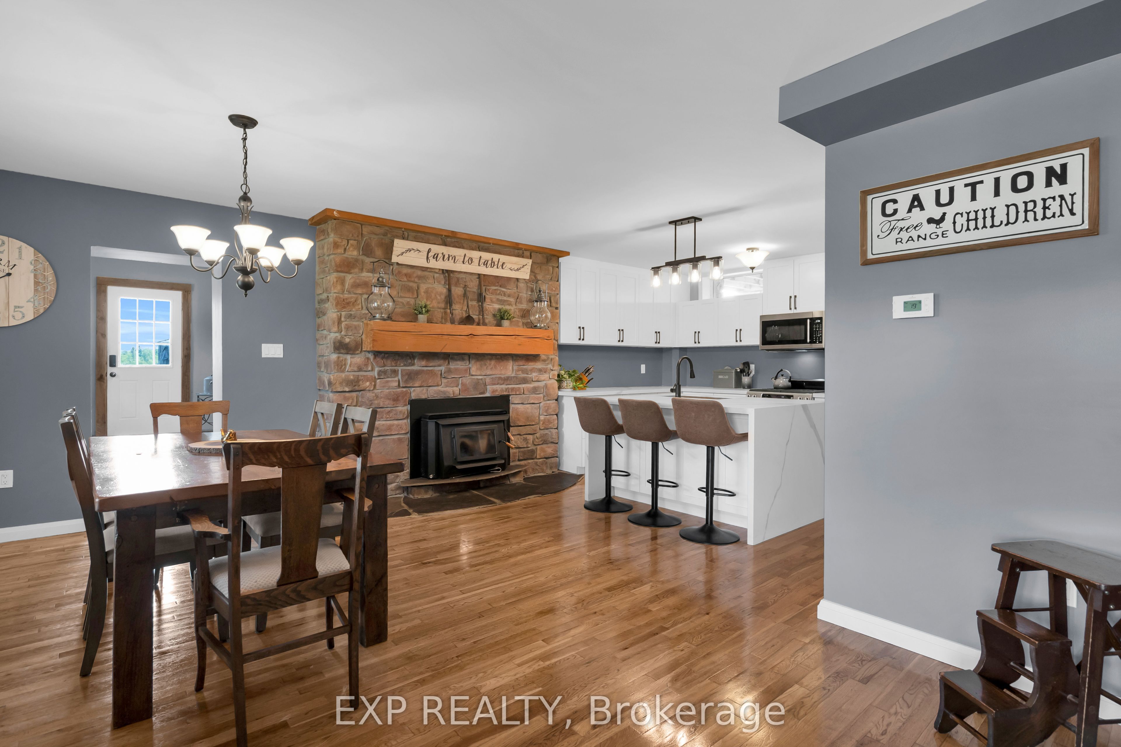 220 Lakeridge Road Property Photo 15