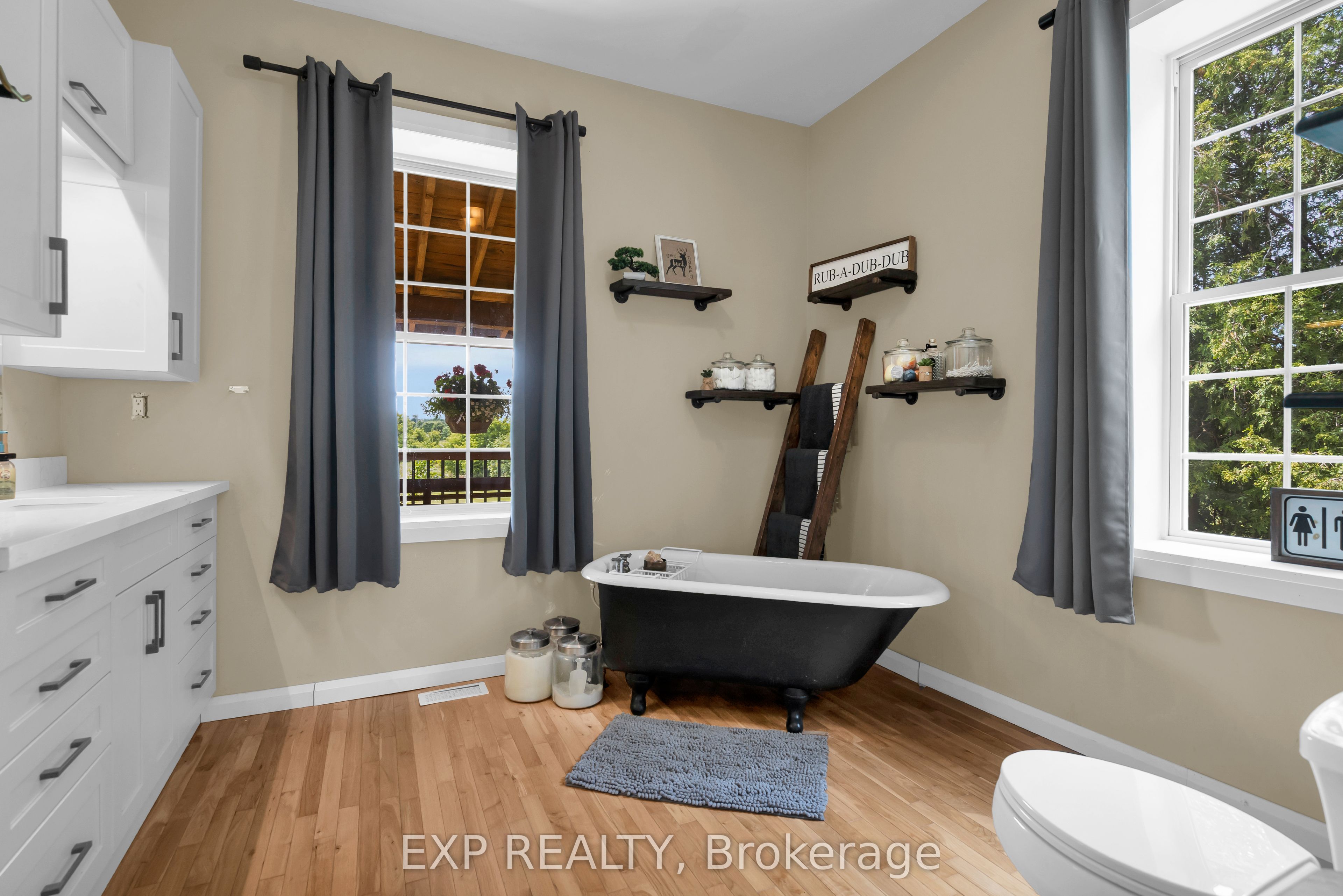 220 Lakeridge Road Property Photo 23