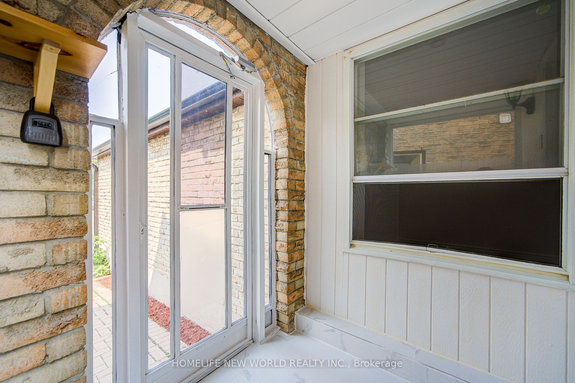 94 Hord Crescent Property Photo 7