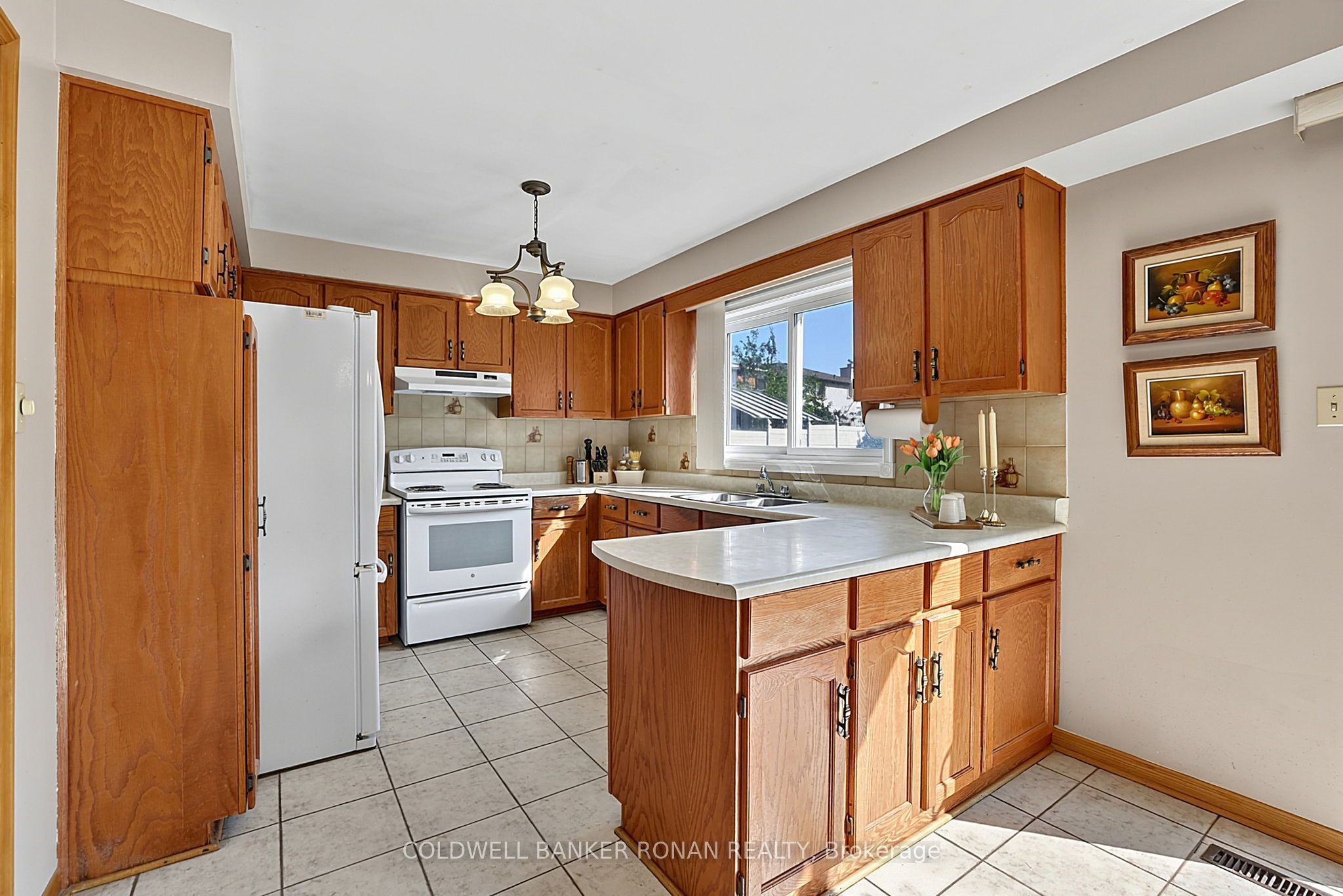 33 Marevan Place Property Photo 11
