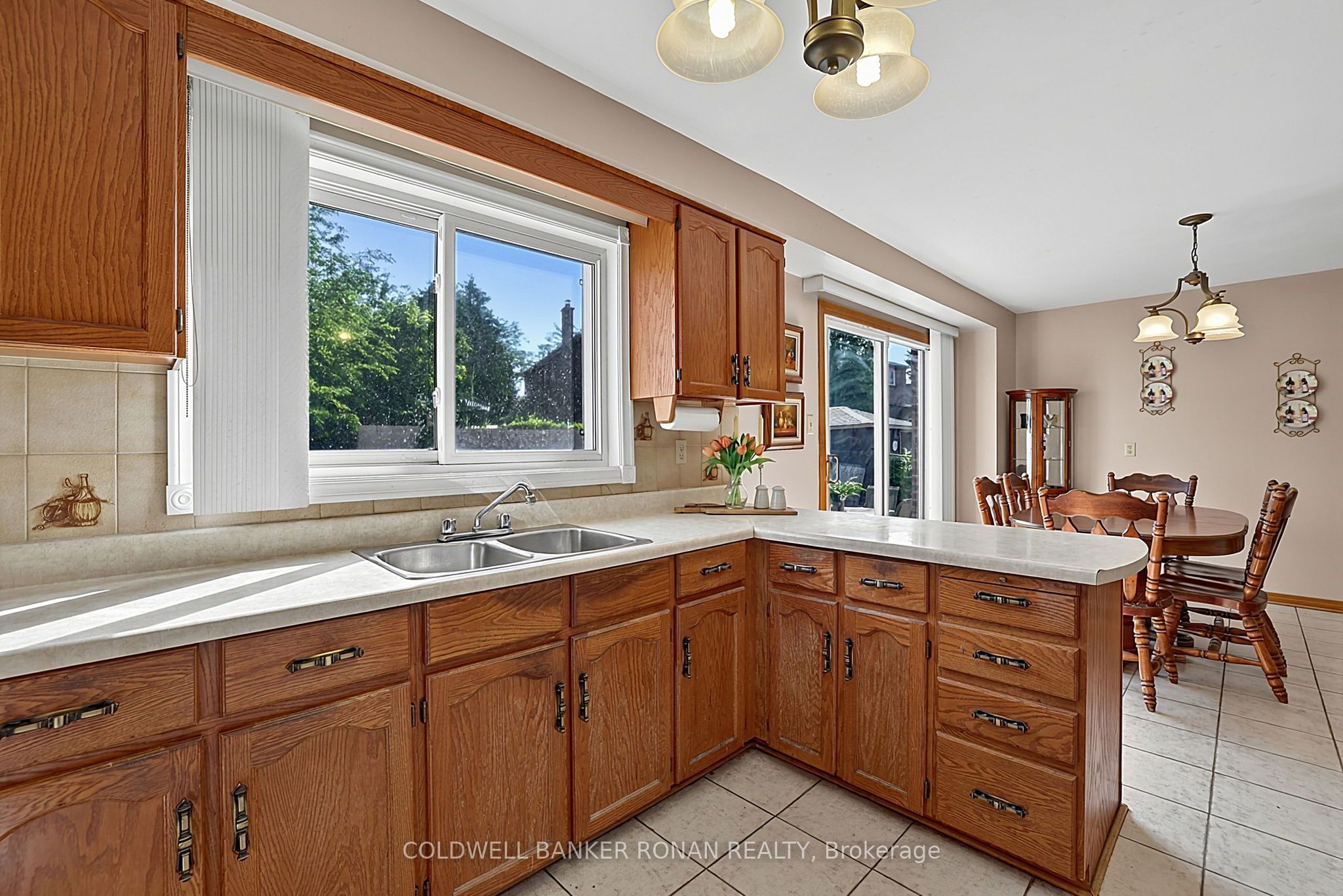 33 Marevan Place Property Photo 12