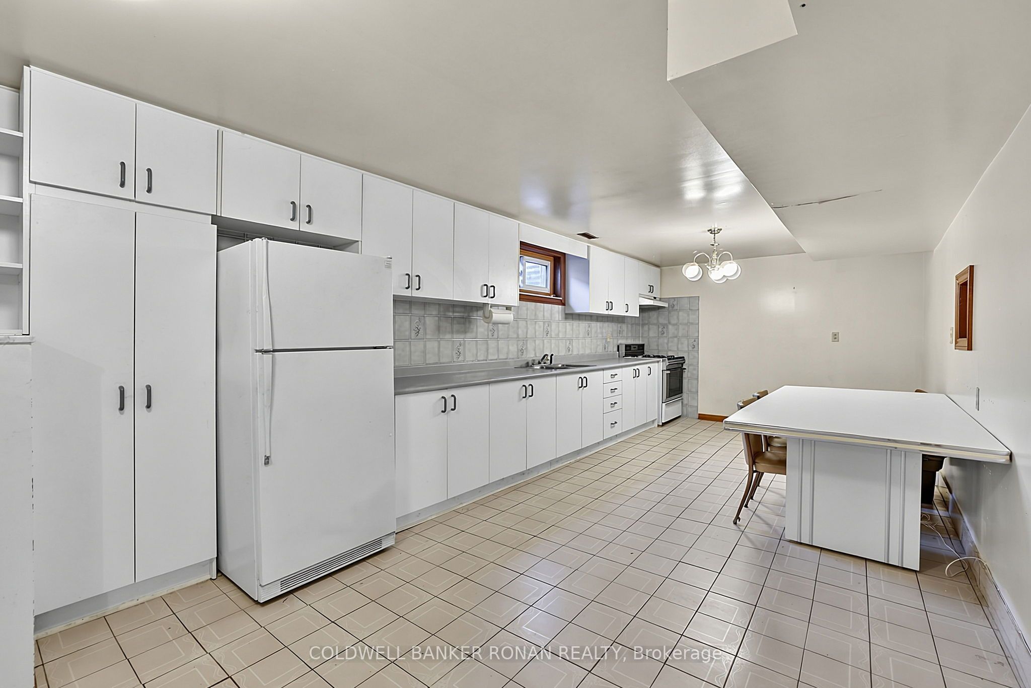 33 Marevan Place Property Photo 31