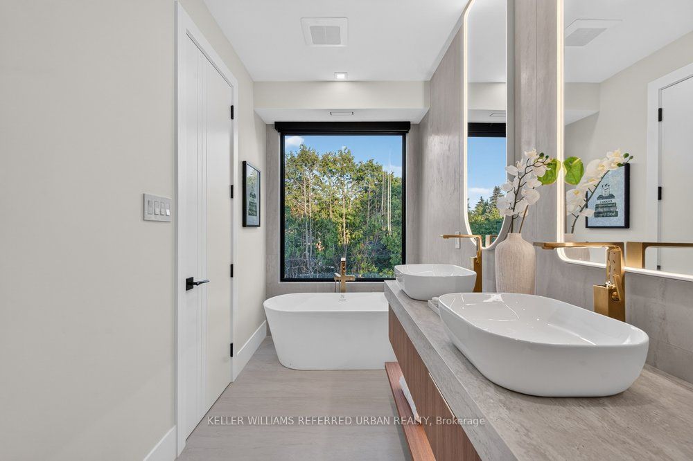 11 Knowles Crescent Property Photo 20