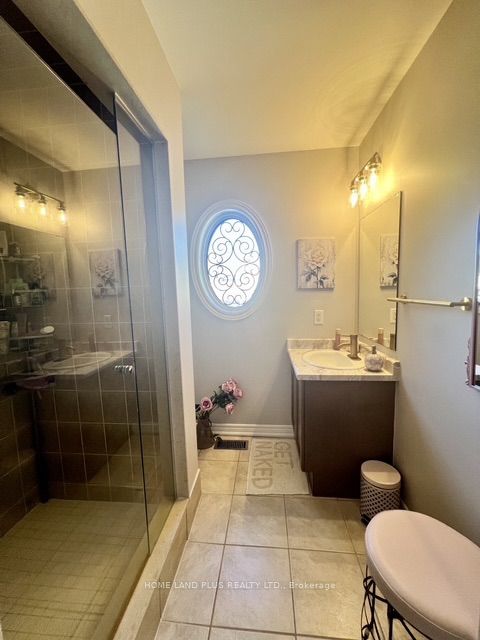 48 Langhorst Crescent Property Photo 31