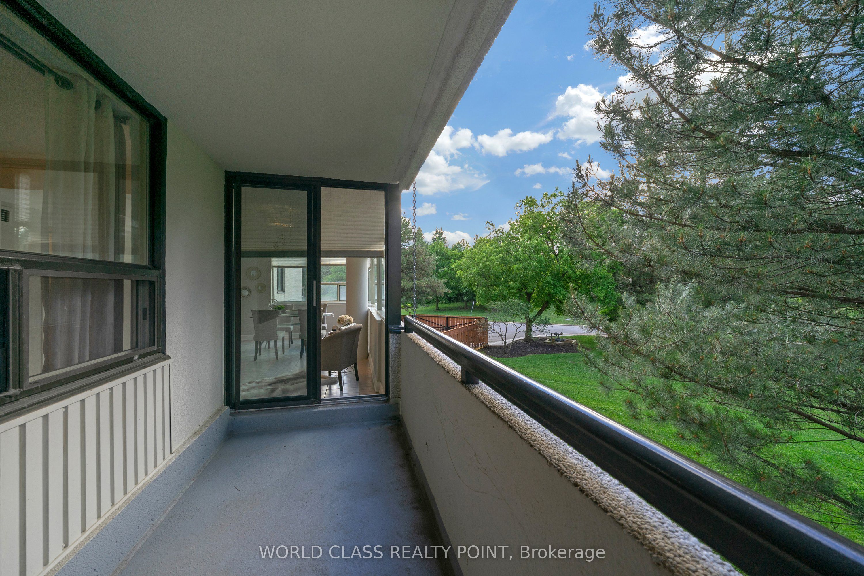40 Harding Boulevard 201 Property Photo 5