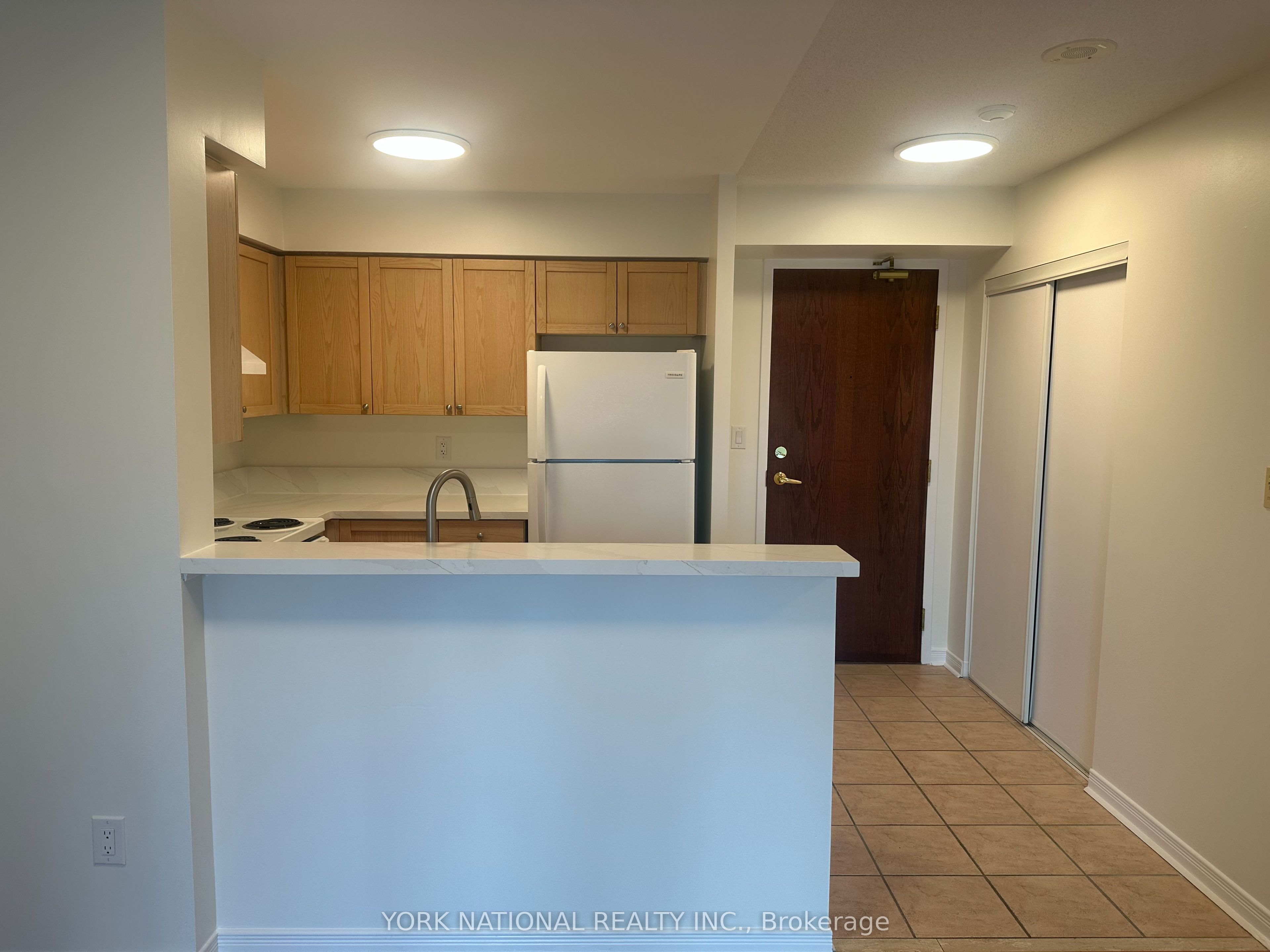 39 Oneida Crescent 408 Property Photo 17
